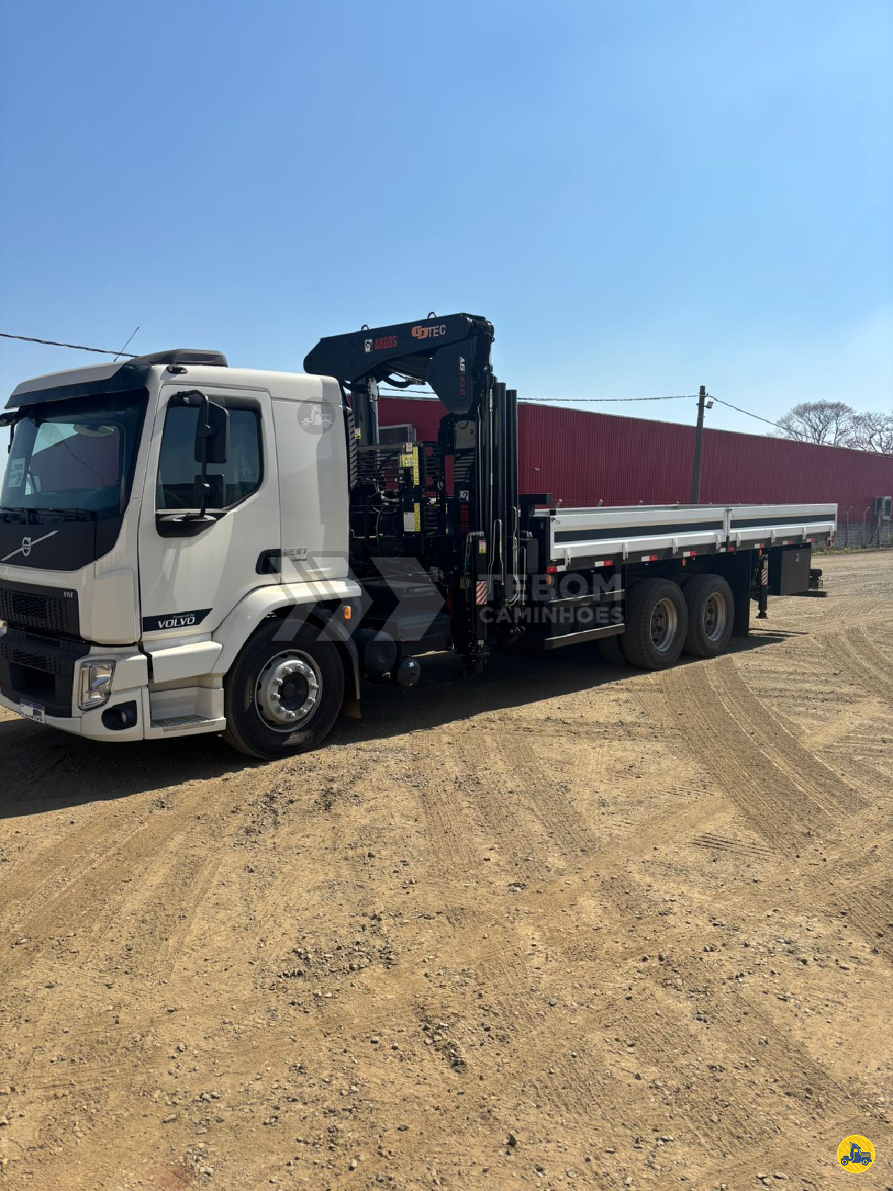 CAMINHAO VOLVO VOLVO VM 290 Guincho Munck Truck 6x2 Tebom Caminhões CAMPINAS SÃO PAULO SP