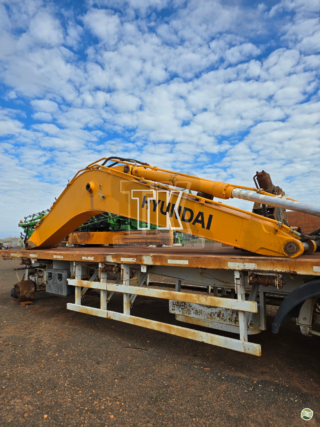 ESCAVADEIRA HYUNDAI R210 TK Tratores NOVA ANDRADINA MATO GROSSO DO SUL MS