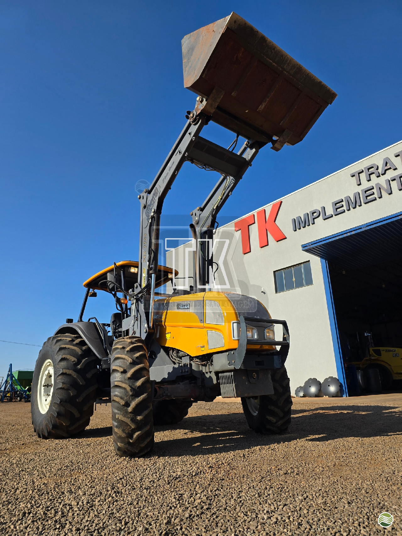 TRATOR VALTRA VALTRA BM 125 Tração 4x4 TK Tratores NOVA ANDRADINA MATO GROSSO DO SUL MS