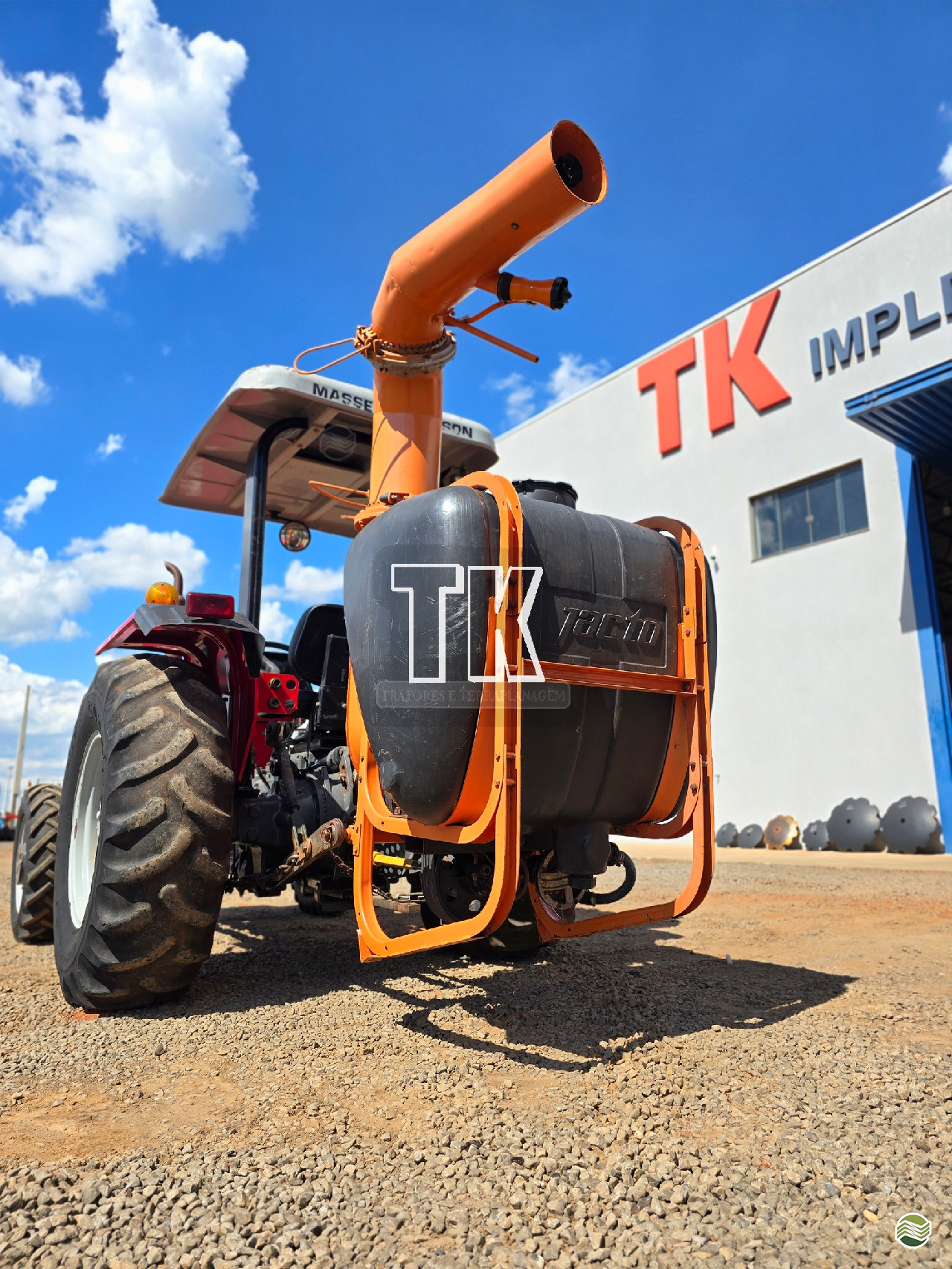 PULVERIZADOR JACTO JACTO CANHAO Acoplado Hidráulico TK Tratores NOVA ANDRADINA MATO GROSSO DO SUL MS