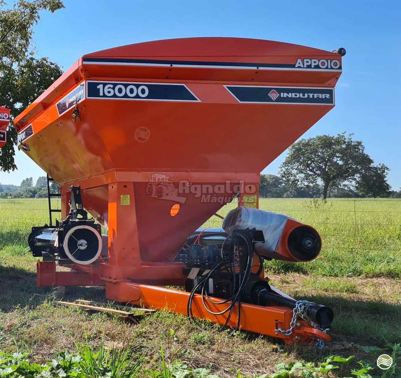 IMPLEMENTOS AGRICOLAS CARRETA BAZUKA GRANELEIRA 16000 Agnaldo Máquinas Agrícolas  UBERABA MINAS GERAIS MG