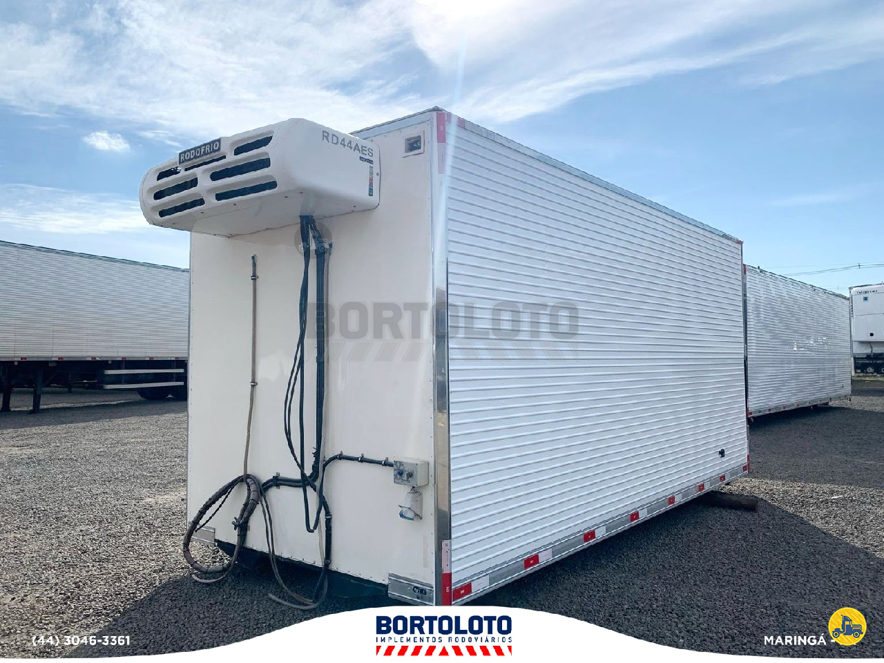 CARROCERIA SOBRE CHASSI  CAMINHAO 3/4 BAU FRIGORIFICO Bortoloto Implementos - Ibiporã MARINGA PARANÁ PR