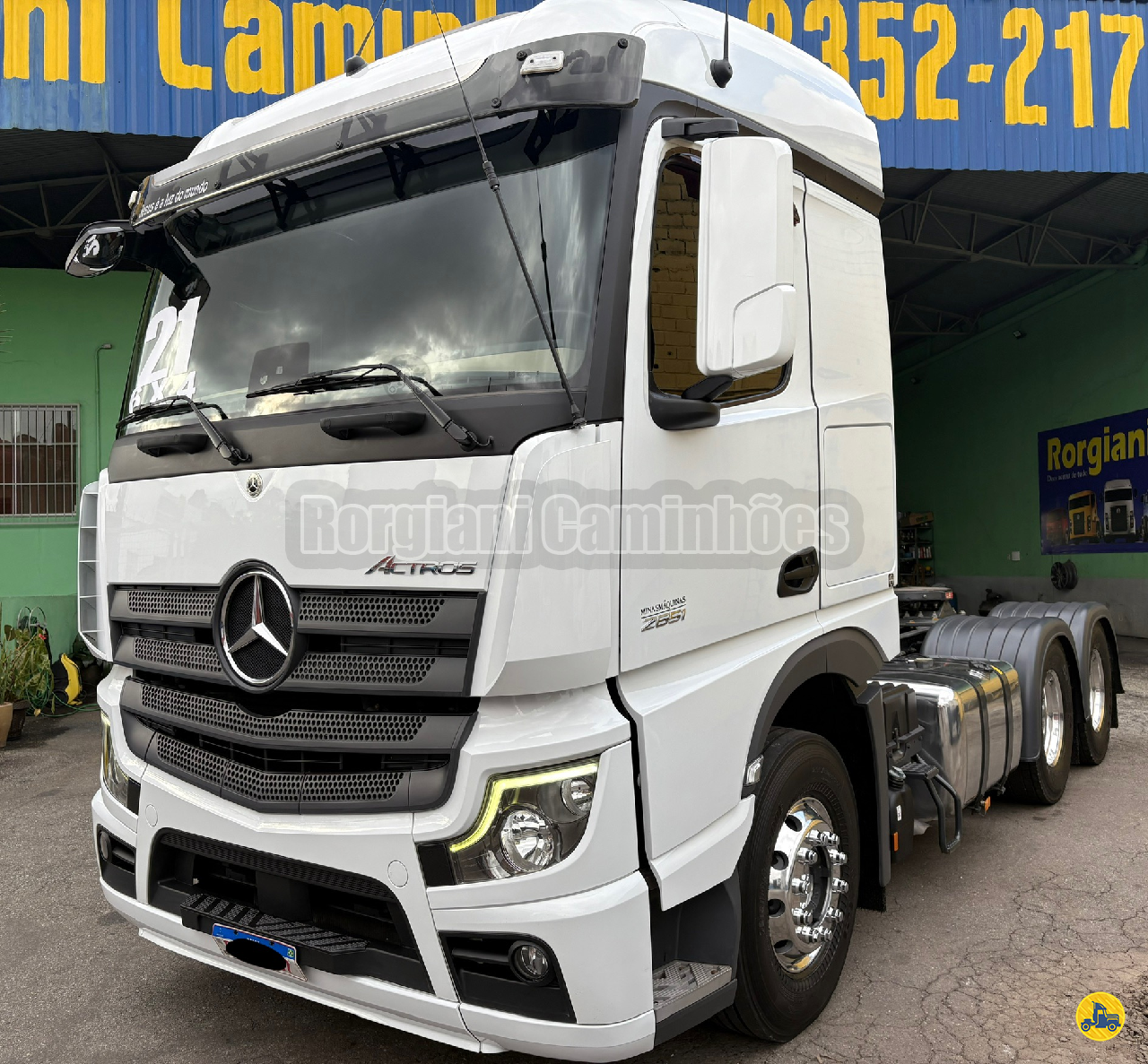 CAMINHAO MERCEDES-BENZ MB 2651 Cavalo Mecânico Truck 6x4 Rorgiani Caminhões  BETIM MINAS GERAIS MG