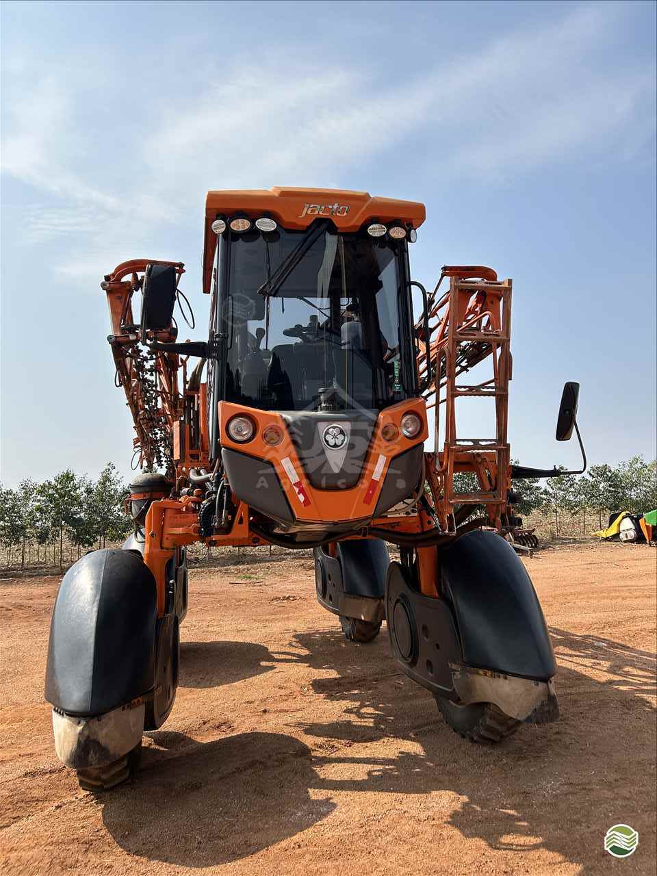 PULVERIZADOR JACTO UNIPORT 2530 Tração 4x4 JS Agrícola CAMPO VERDE MATO GROSSO MT