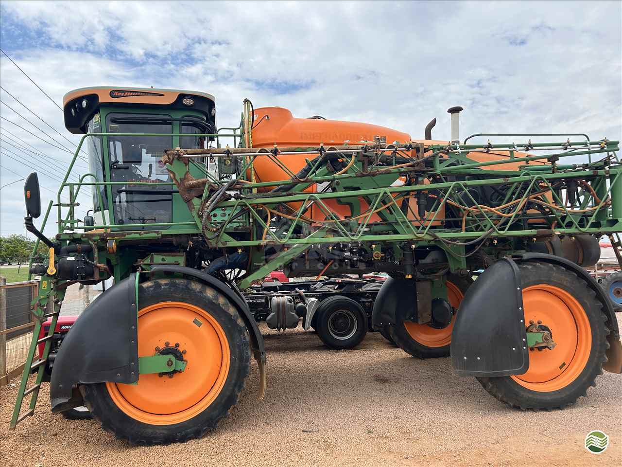 PULVERIZADOR STARA IMPERADOR 3000 Tração 4x2 JS Agrícola CAMPO VERDE MATO GROSSO MT