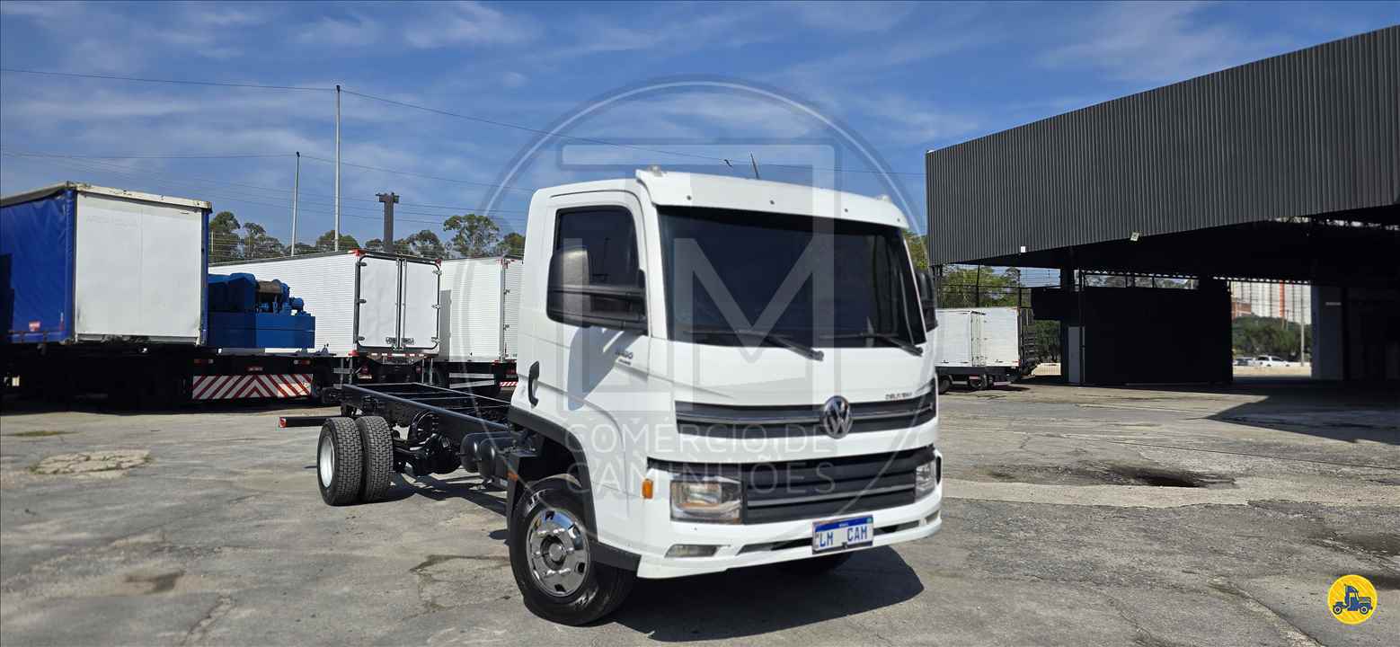 CAMINHAO VOLKSWAGEN VW 11180 Chassis 3/4 4x2 LM Caminhões CAJAMAR SÃO PAULO SP