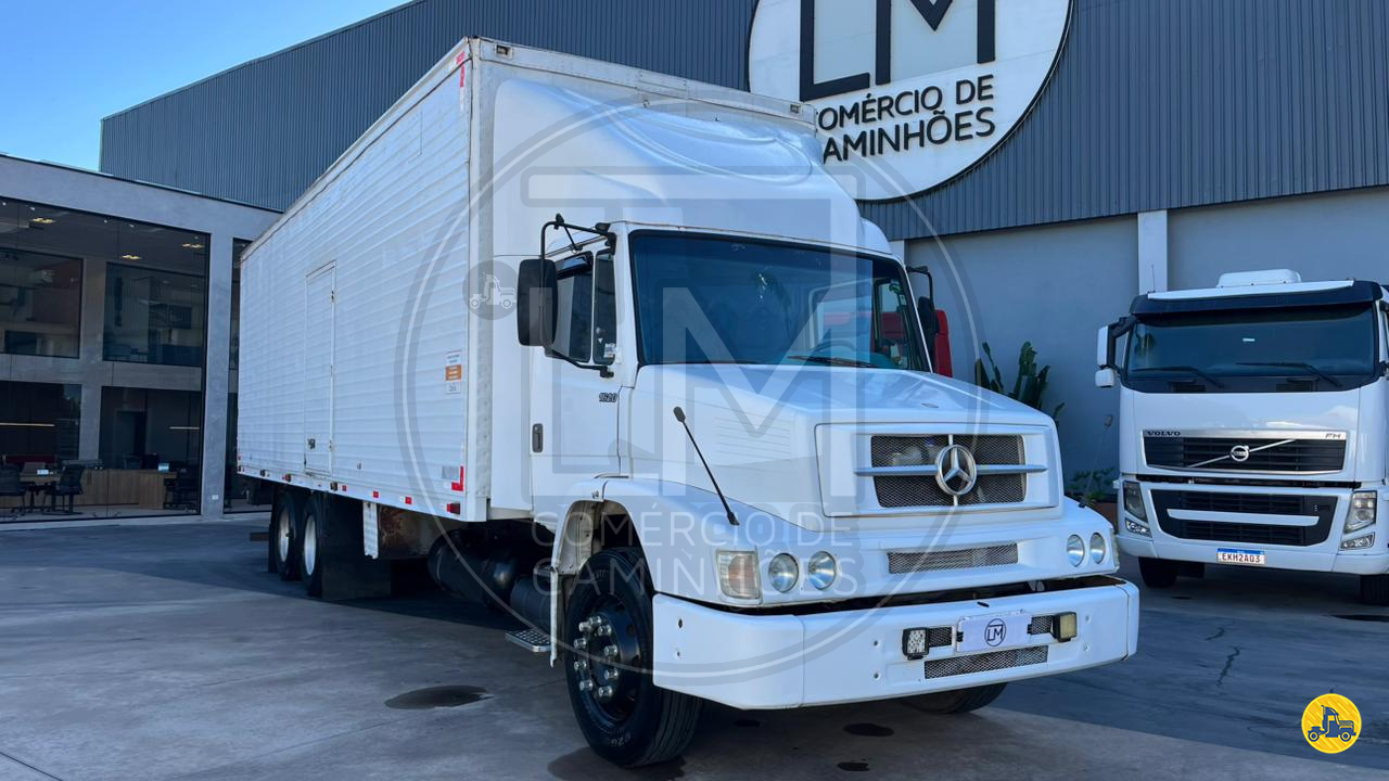 CAMINHAO MERCEDES-BENZ MB 1620 Baú Furgão Truck 6x2 LM Caminhões CAJAMAR SÃO PAULO SP