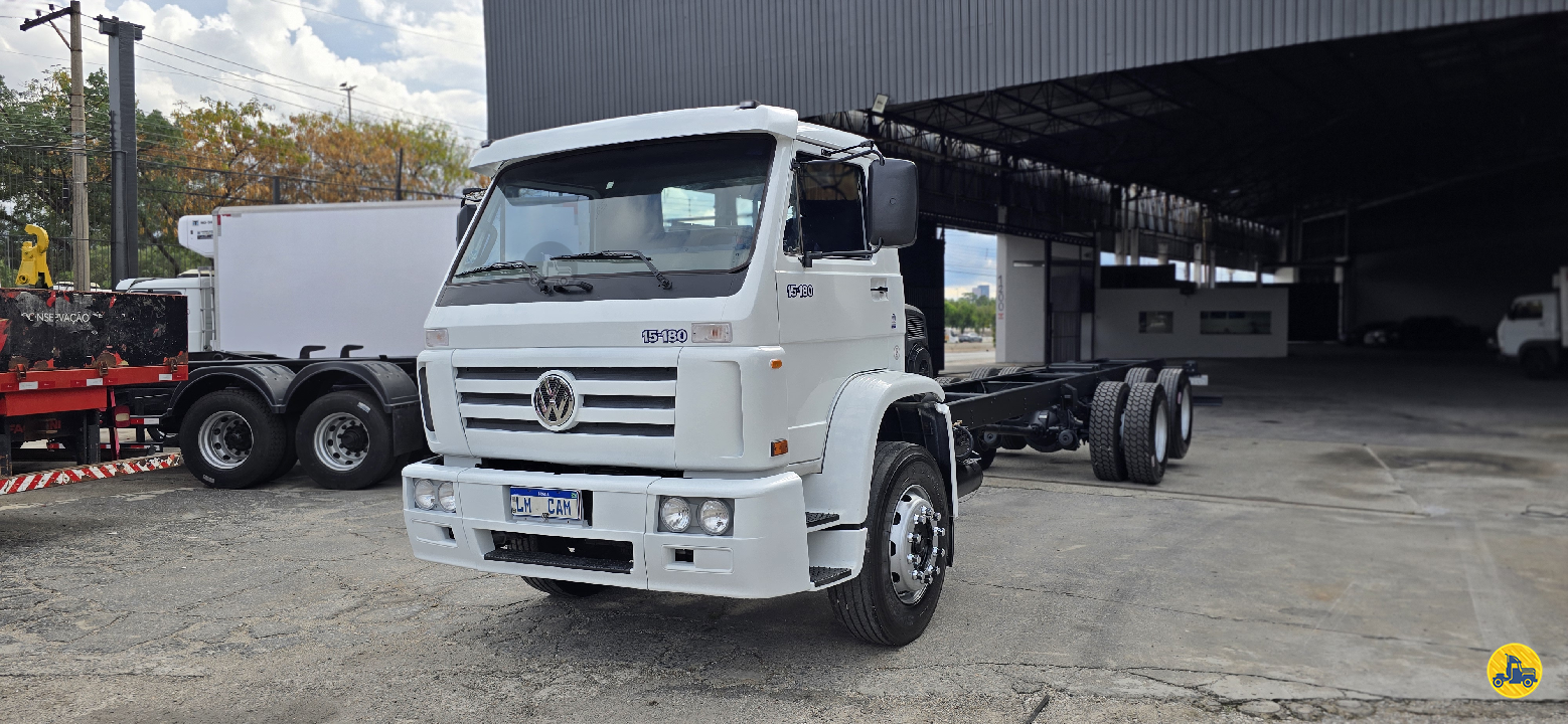 CAMINHAO VOLKSWAGEN VW 15180 Chassis Truck 6x2 LM Caminhões CAJAMAR SÃO PAULO SP