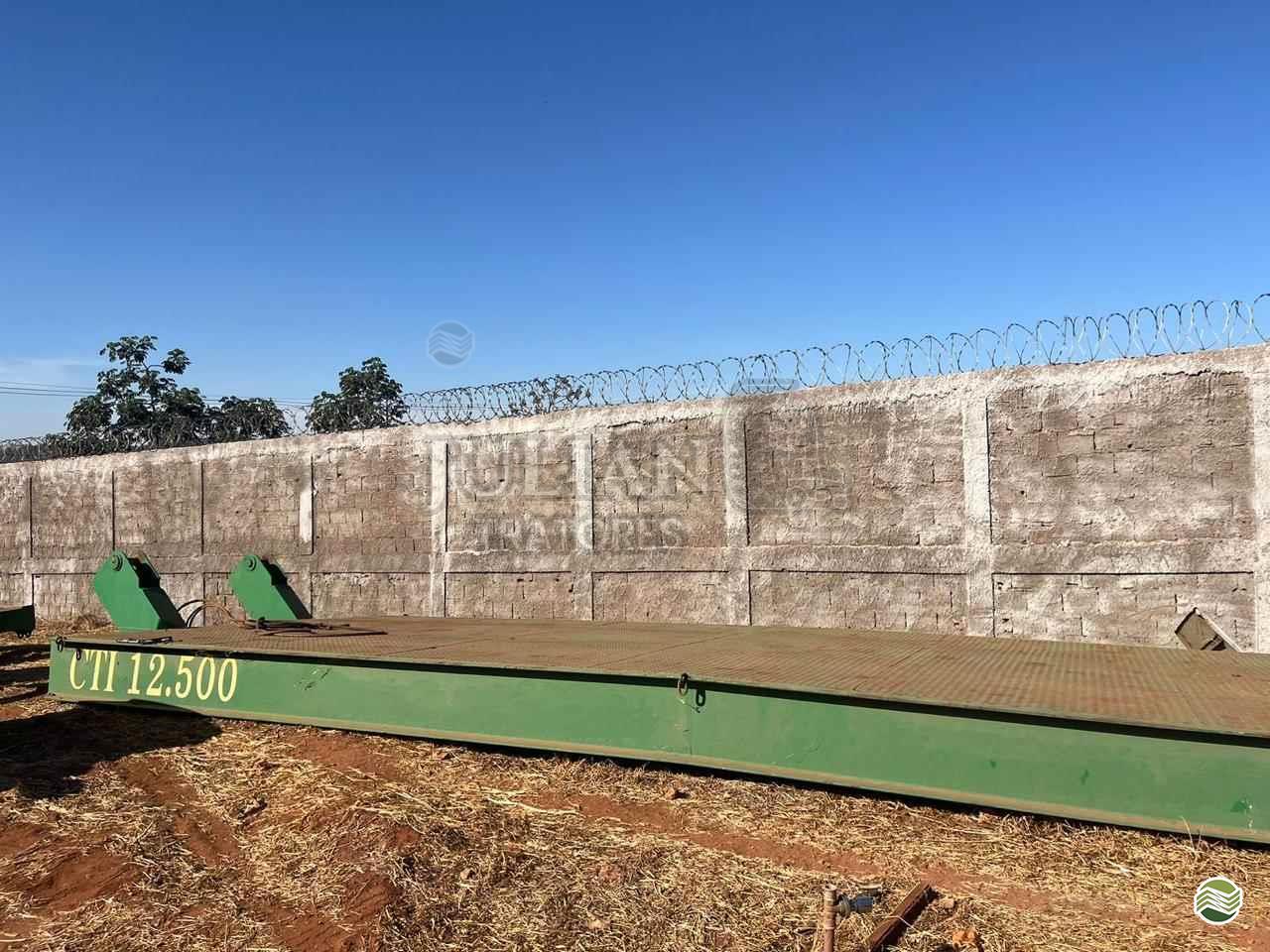IMPLEMENTOS AGRICOLAS CARRETA AGRÍCOLA TRANSPORTE MAQUINAS Juliano Tratores UBERABA MINAS GERAIS MG