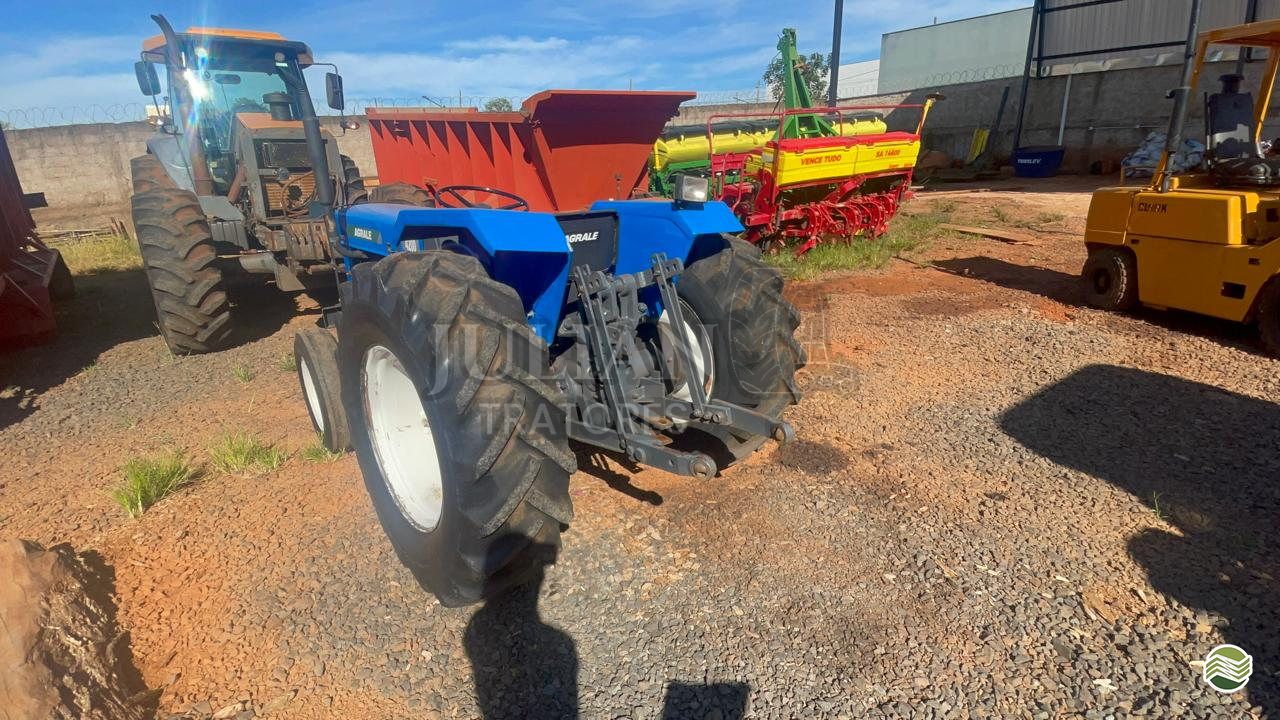 TRATOR AGRALE AGRALE 4200 Tração 4x2 Juliano Tratores UBERABA MINAS GERAIS MG