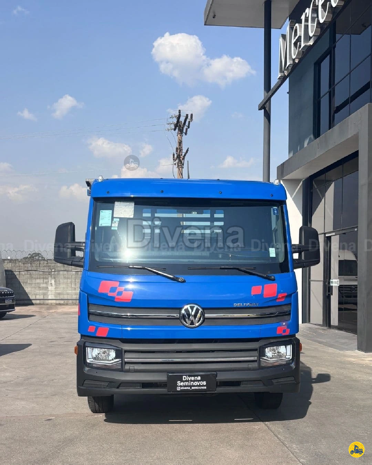CAMINHAO VOLKSWAGEN DELIVERY EXPRESS Carga Seca Cavalo 4x2 Divena Comercial Seminovos - Mercedes Benz BARUERI SÃO PAULO SP