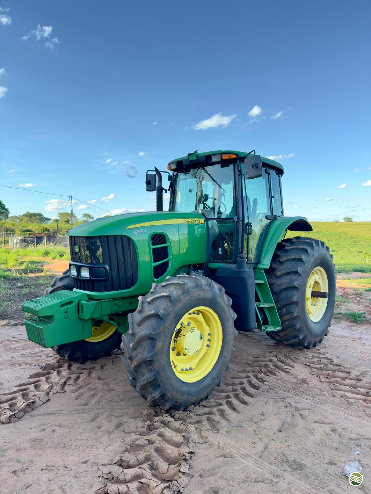 TRATOR JOHN DEERE JOHN DEERE 6165J Tração 4x4 Agro Novaes Máquinas Agrícolas FERNANDOPOLIS SÃO PAULO SP