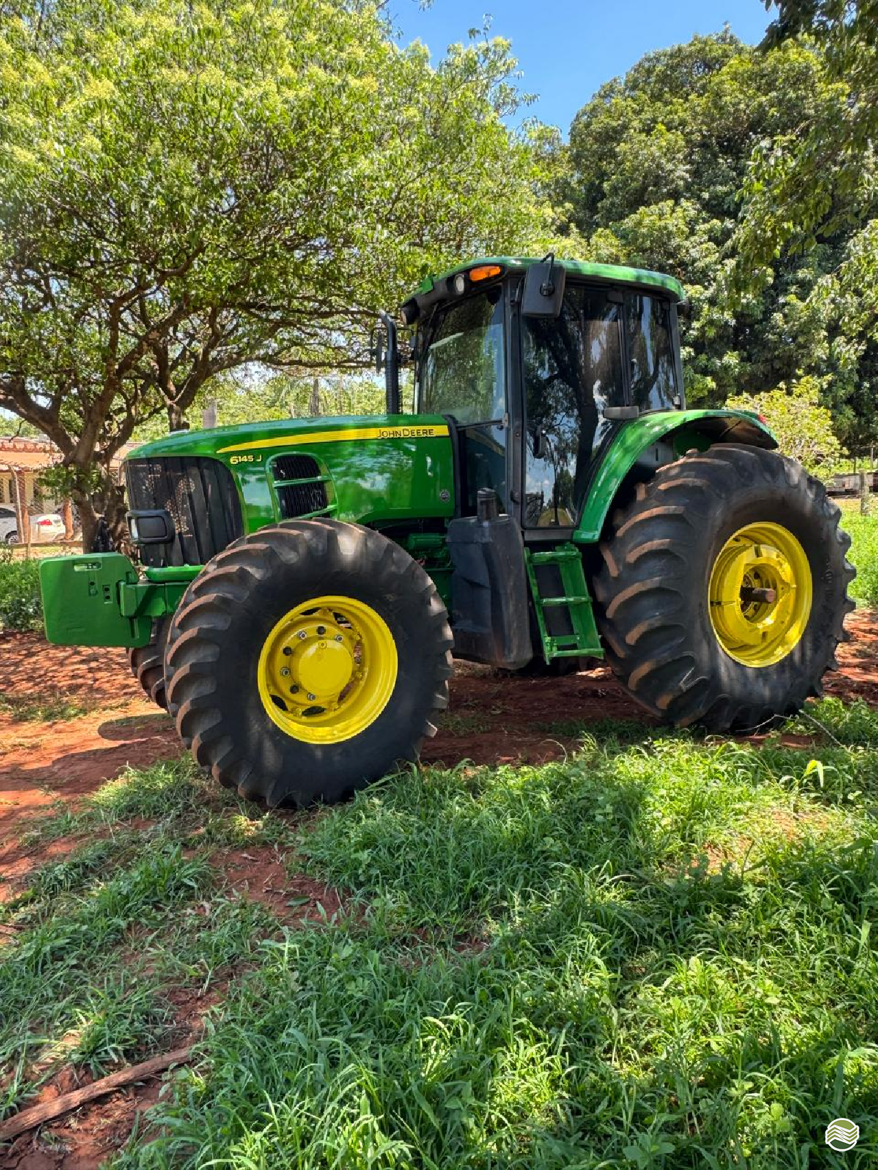 TRATOR JOHN DEERE JOHN DEERE 6145J Tração 4x4 Agro Novaes Máquinas Agrícolas FERNANDOPOLIS SÃO PAULO SP
