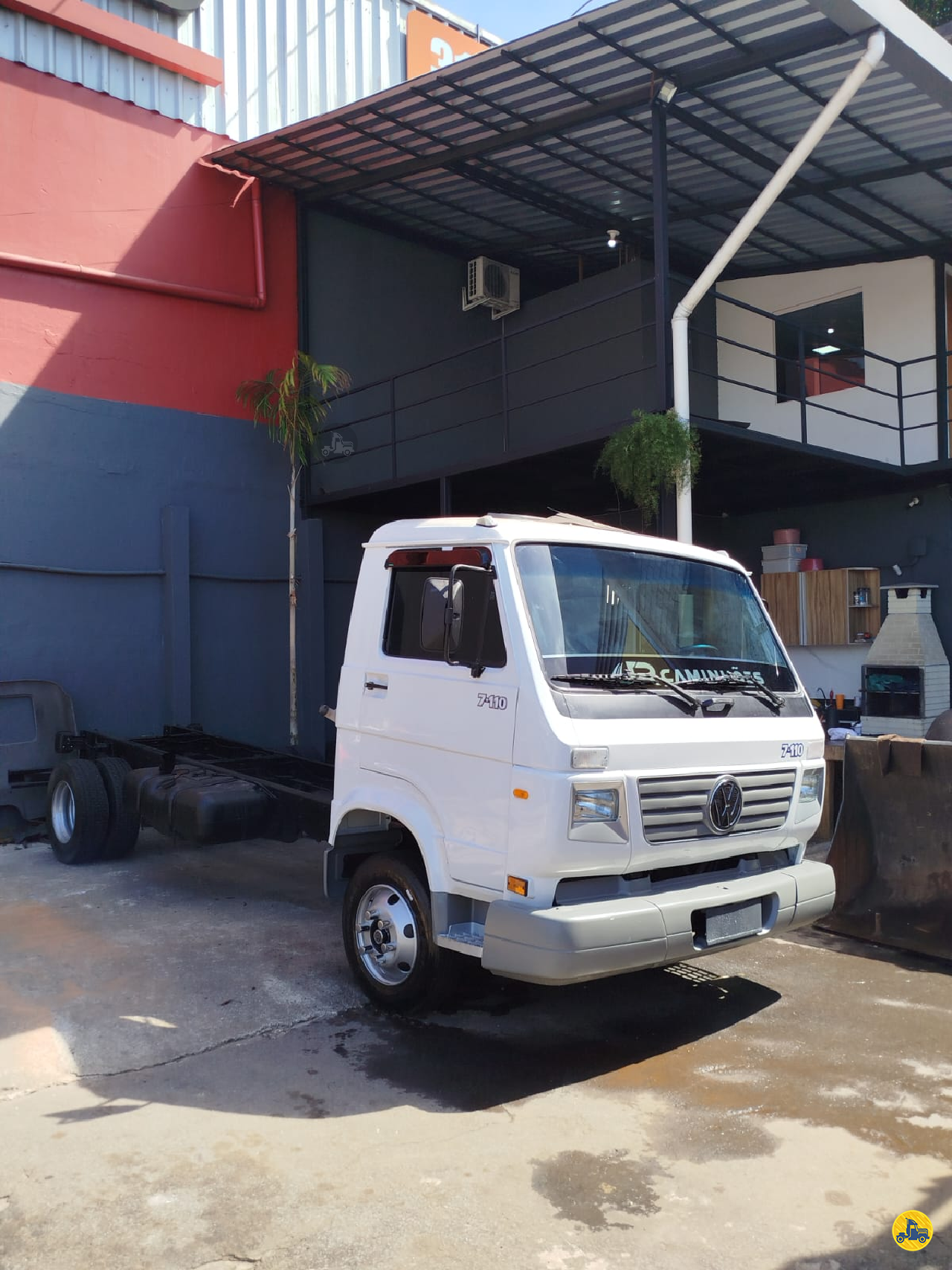 CAMINHAO VOLKSWAGEN VW 7110 Chassis 3/4 4x2 JR Caminhões CONTAGEM MINAS GERAIS MG