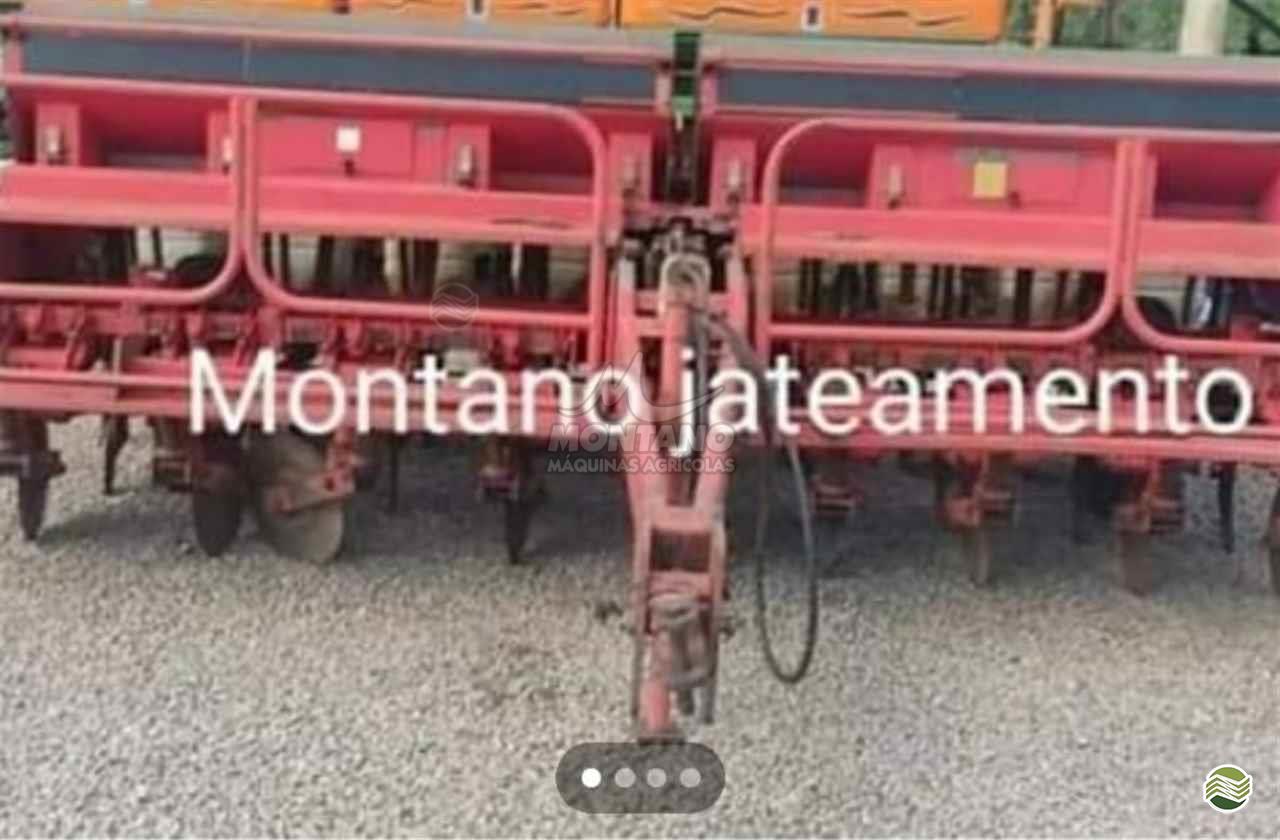 PLANTADEIRA SEMEATO SEMEATO PSM 102 Montano Máquinas Agrícolas LAGOA VERMELHA RIO GRANDE DO SUL RS
