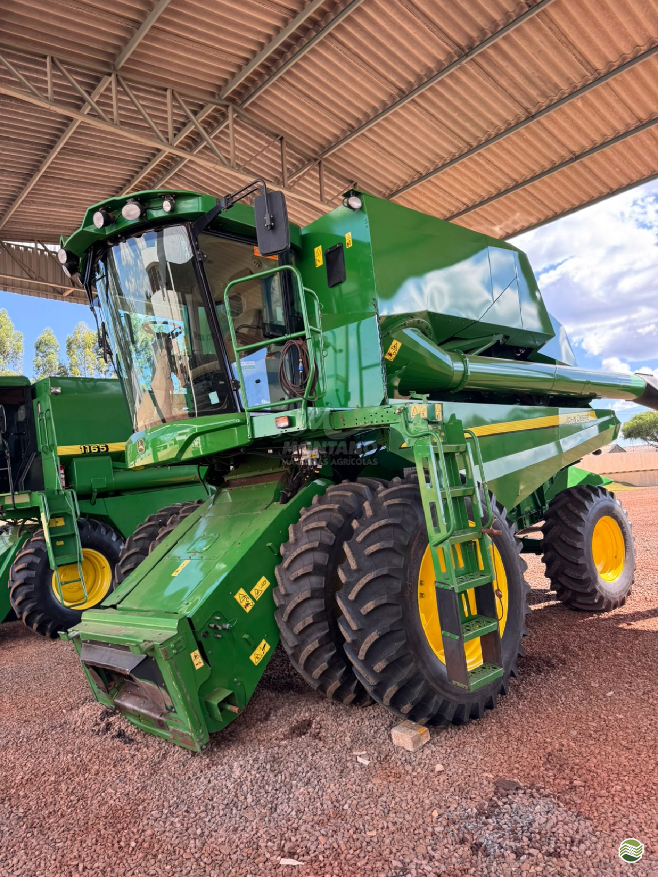 COLHEITADEIRA JOHN DEERE JOHN DEERE S440 Montano Máquinas Agrícolas LAGOA VERMELHA RIO GRANDE DO SUL RS