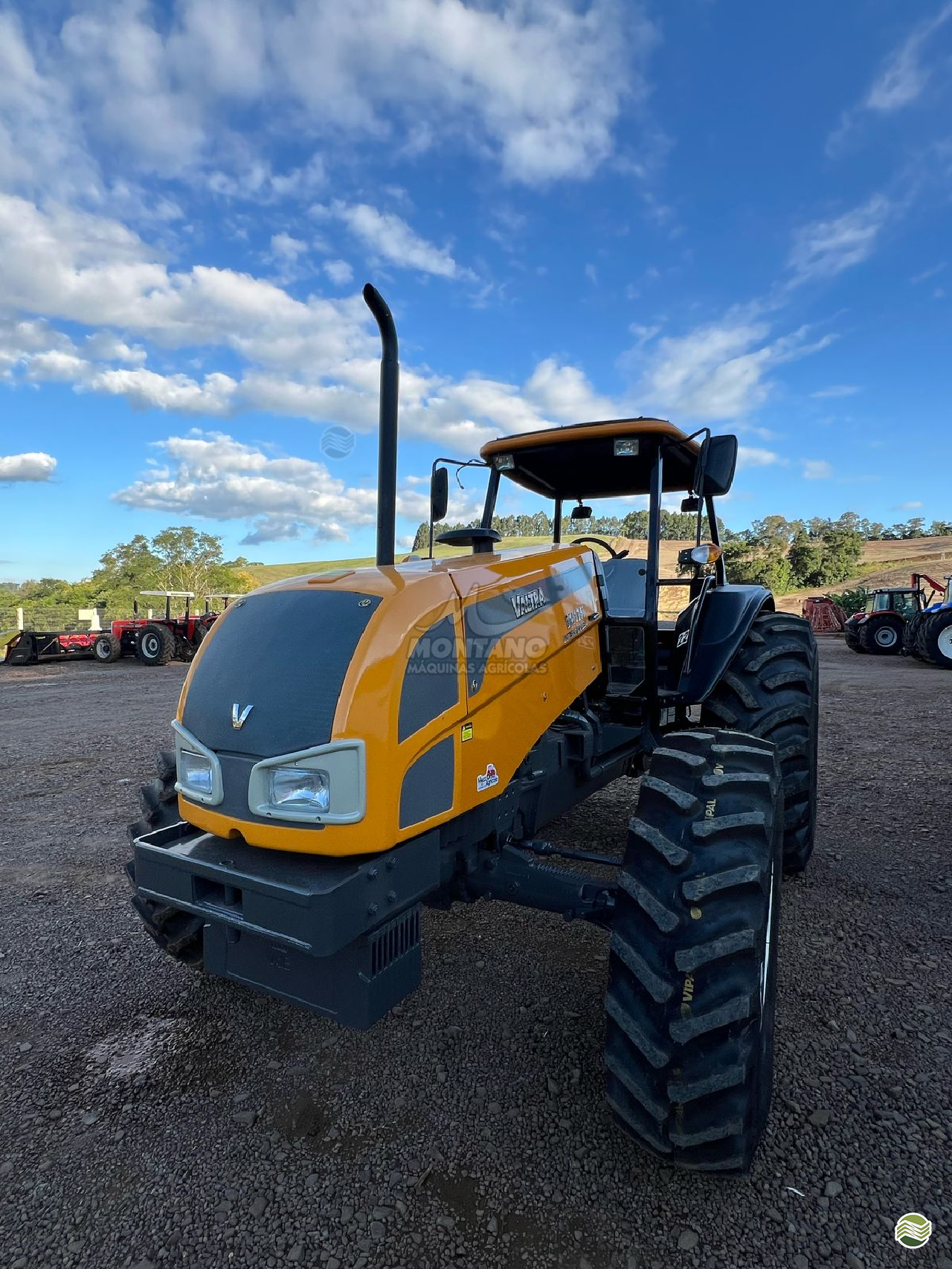 TRATOR VALTRA VALTRA BM 125 Montano Máquinas Agrícolas LAGOA VERMELHA RIO GRANDE DO SUL RS