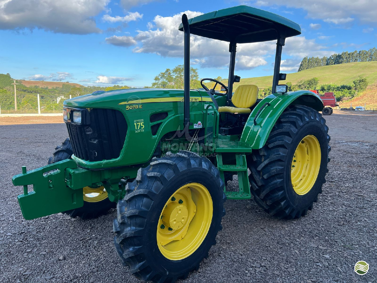 TRATOR JOHN DEERE JOHN DEERE 5078E Montano Máquinas Agrícolas LAGOA VERMELHA RIO GRANDE DO SUL RS