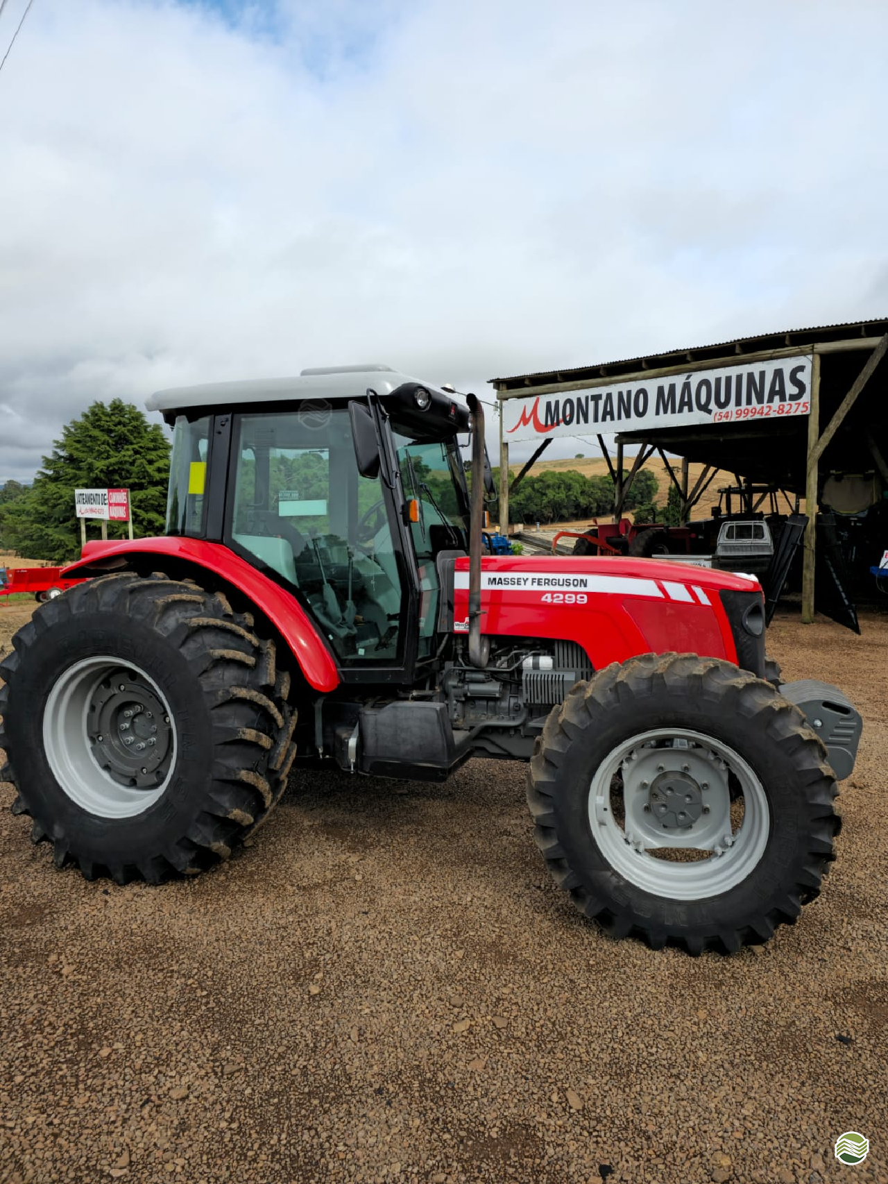 TRATOR MASSEY FERGUSON MF 4299 Tração 4x4 Montano Máquinas Agrícolas LAGOA VERMELHA RIO GRANDE DO SUL RS