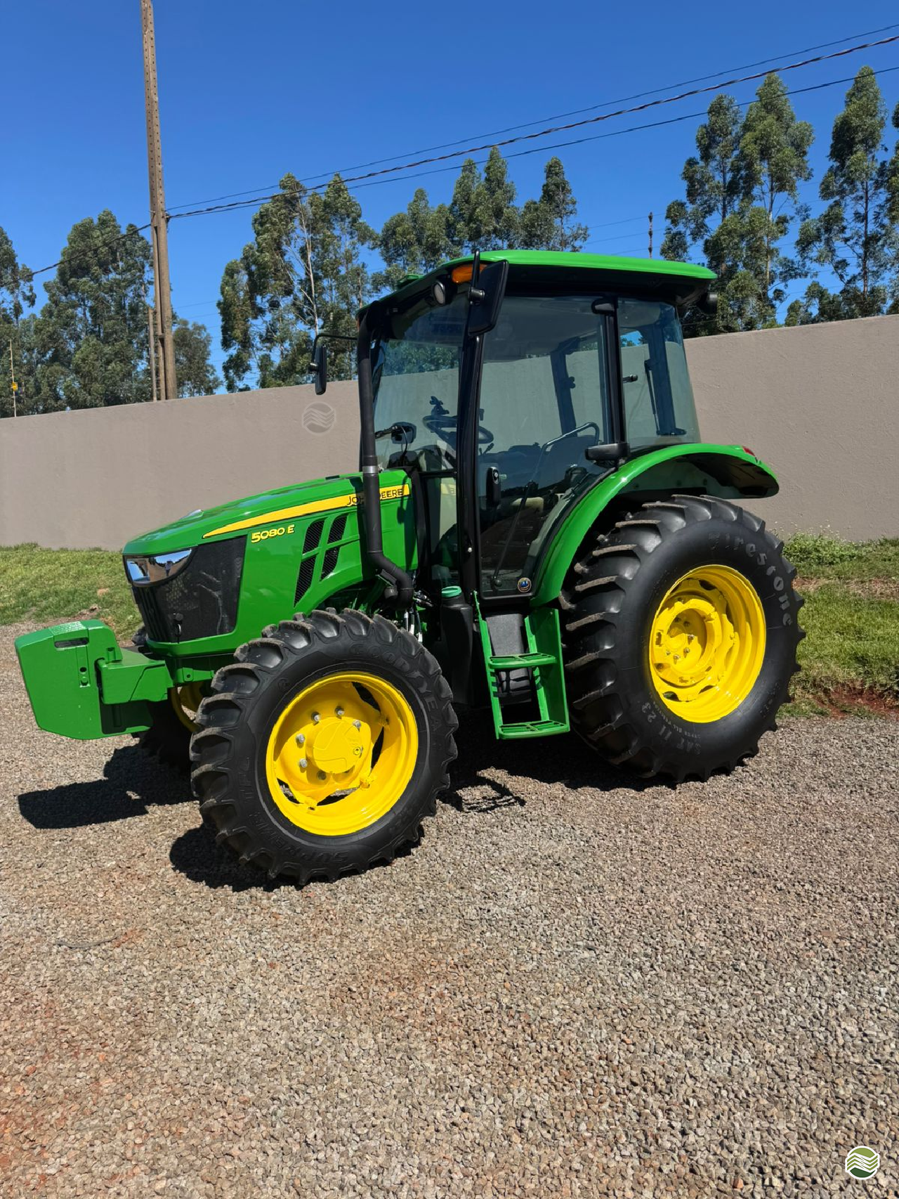 TRATOR JOHN DEERE JOHN DEERE 5080E Tração 4x4 Montano Máquinas Agrícolas LAGOA VERMELHA RIO GRANDE DO SUL RS