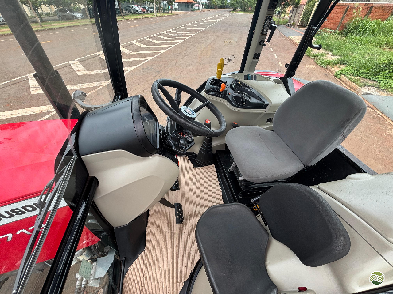 TRATOR MASSEY FERGUSON MF 6713 Tração 4x4 Montano Máquinas Agrícolas LAGOA VERMELHA RIO GRANDE DO SUL RS