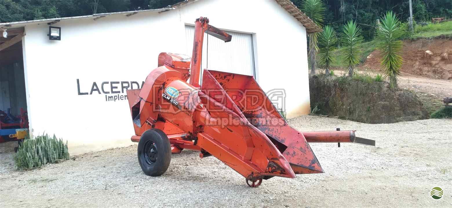 IMPLEMENTOS AGRICOLAS COLHEDORAS COLHEDORA DE MILHO 1 LINHA Lacerda Implementos QUITANDINHA PARANÁ PR