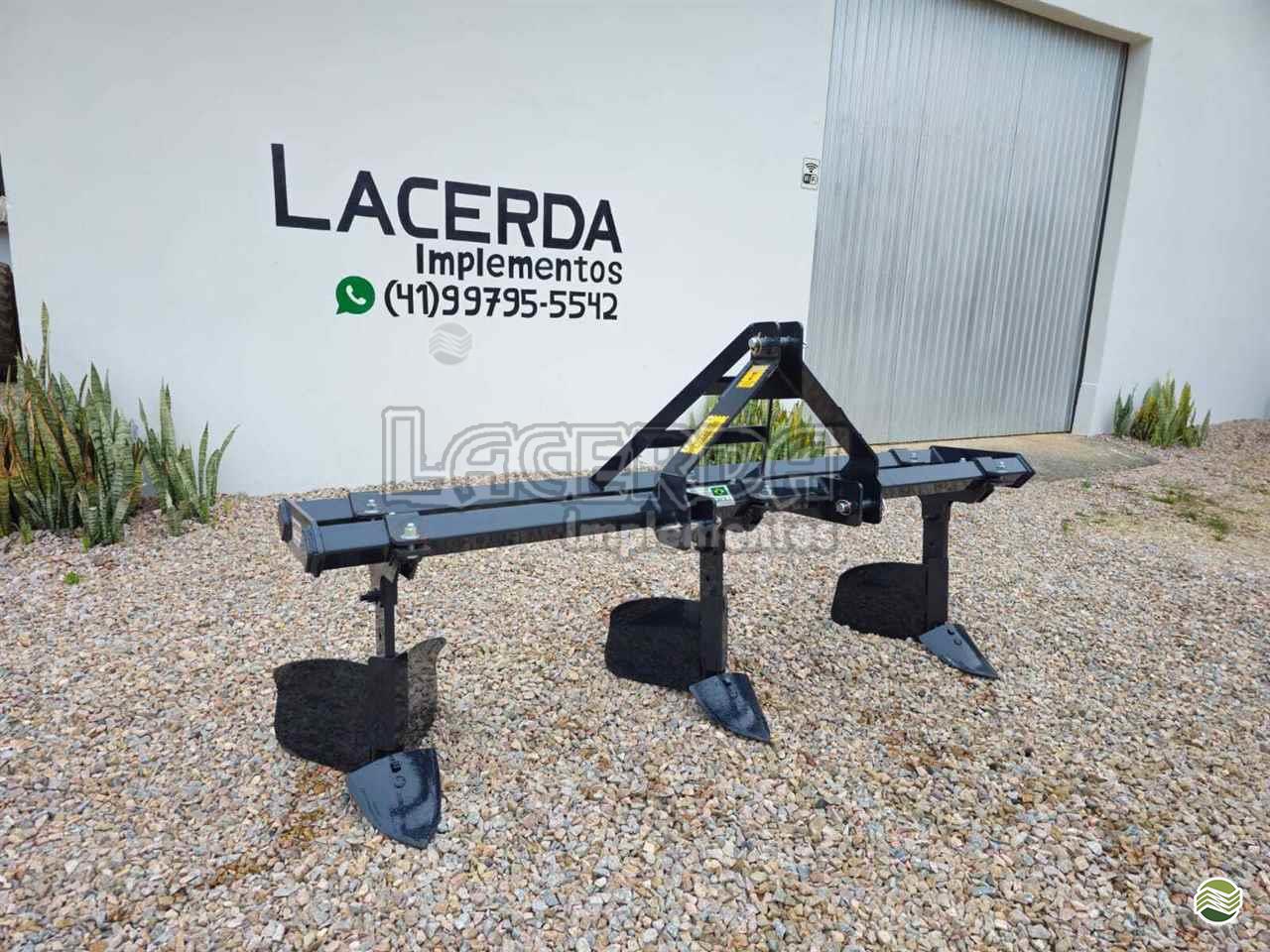 IMPLEMENTOS AGRICOLAS SULCADOR 3 LINHAS Lacerda Implementos QUITANDINHA PARANÁ PR
