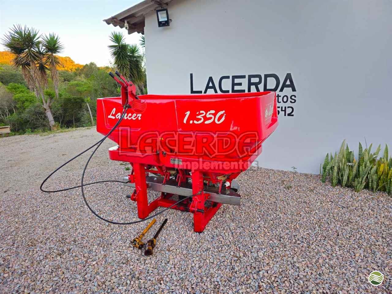IMPLEMENTOS AGRICOLAS DISTRIBUIDOR FERTILIZANTES DISCO DUPLO Lacerda Implementos QUITANDINHA PARANÁ PR