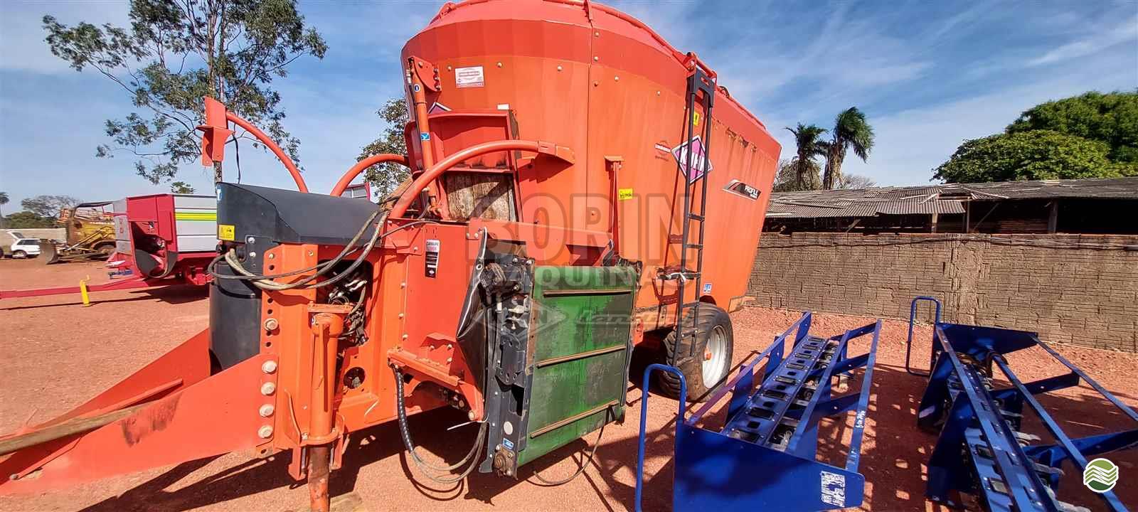 IMPLEMENTOS AGRICOLAS VAGAO VERTICAL VAGAO VERTICAL Borin Máquinas - Landini JARDIM MATO GROSSO DO SUL MS