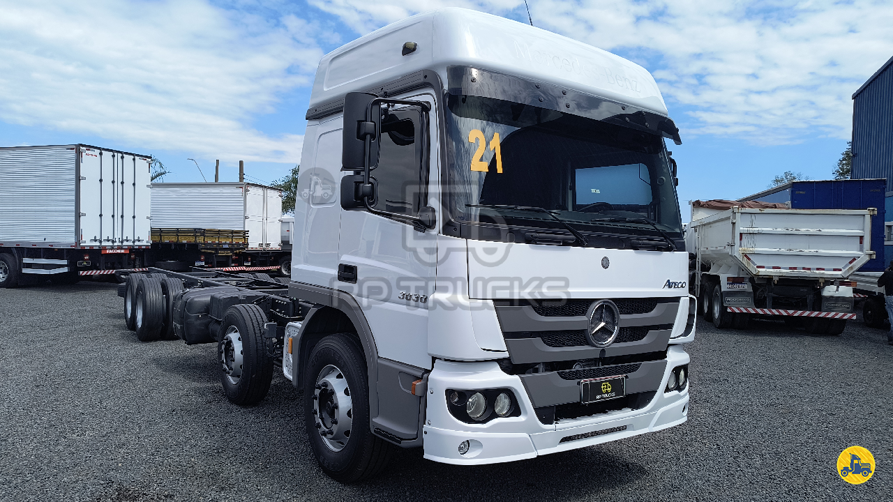 CAMINHAO MERCEDES-BENZ MB 3030 Chassis BiTruck 8x2 RP Trucks CRAVINHOS SÃO PAULO SP
