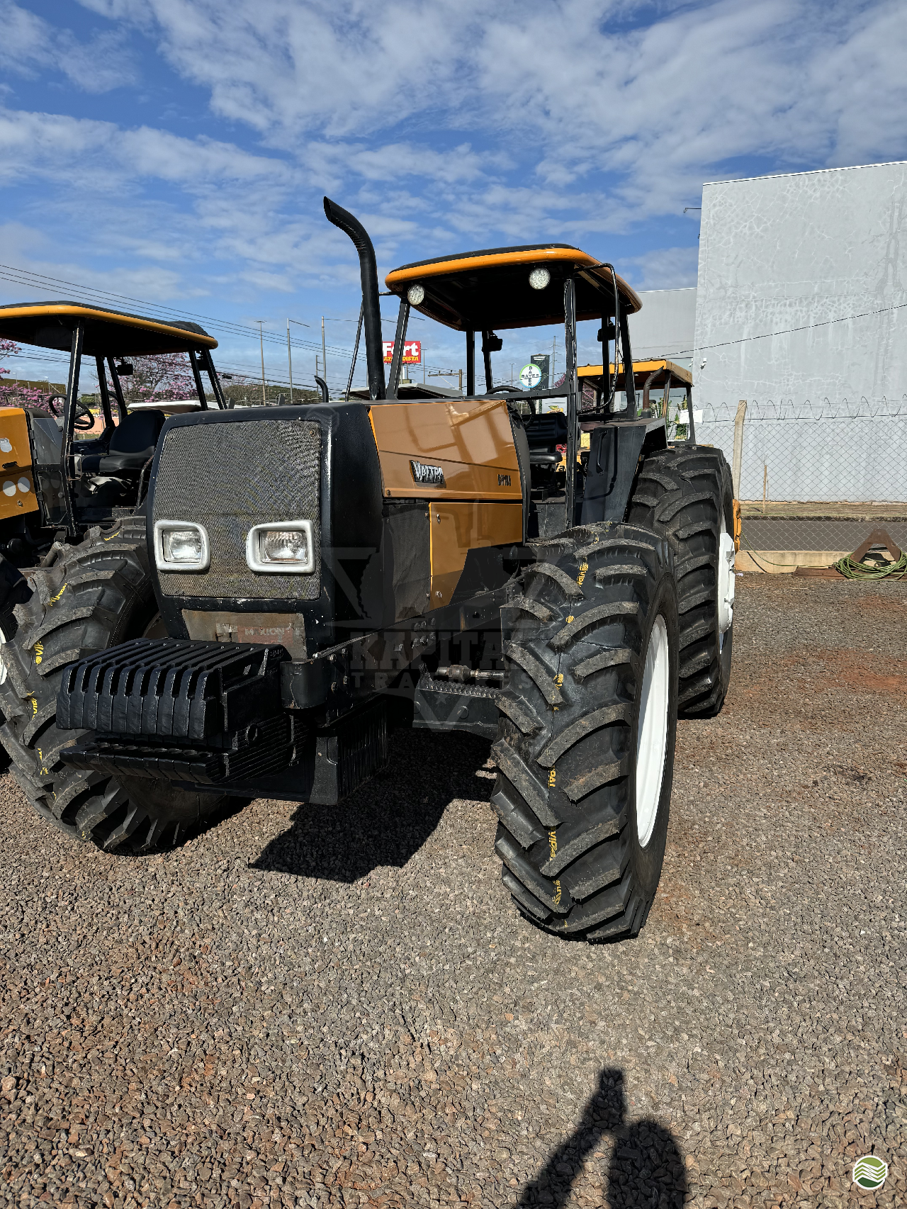 TRATOR VALTRA VALTRA BH 180 Tração 4x4 Kapital Tratores CAMPO GRANDE MATO GROSSO DO SUL MS