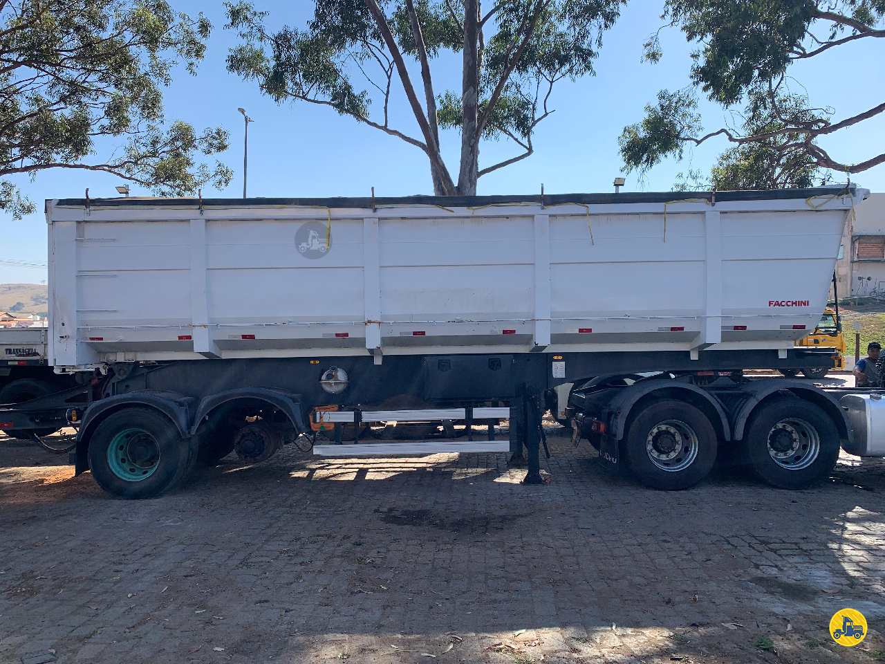 CARRETA RODOTREM BASCULANTE Thor Carretas - NOMA São José do Rio Preto SÃO PAULO SP
