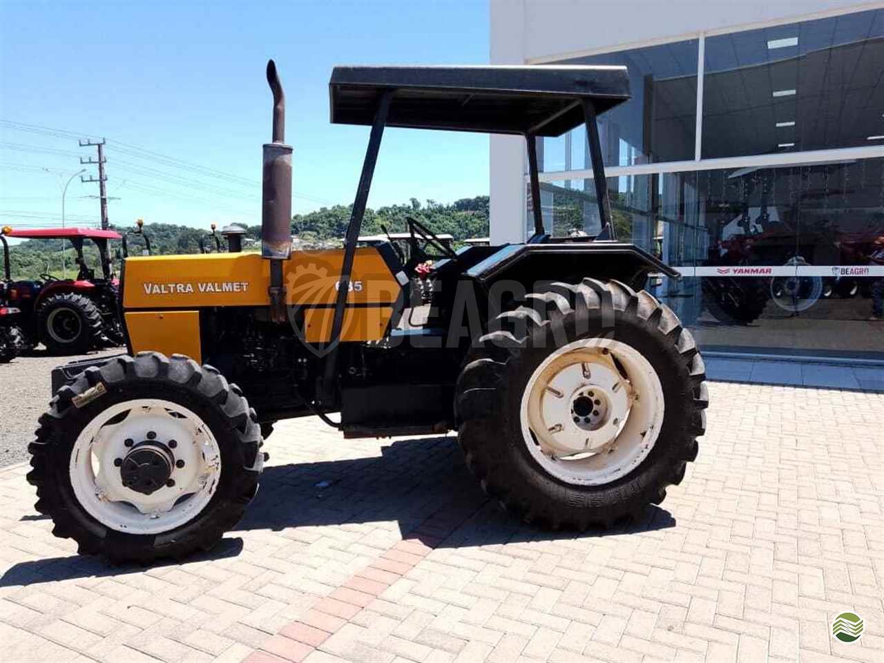 TRATOR VALTRA VALTRA 685 Tração 4x4 BeAgro Comércio de Máquinas e Equipamentos Agrícolas - Yanmar Solis VIDEIRA SANTA CATARINA SC