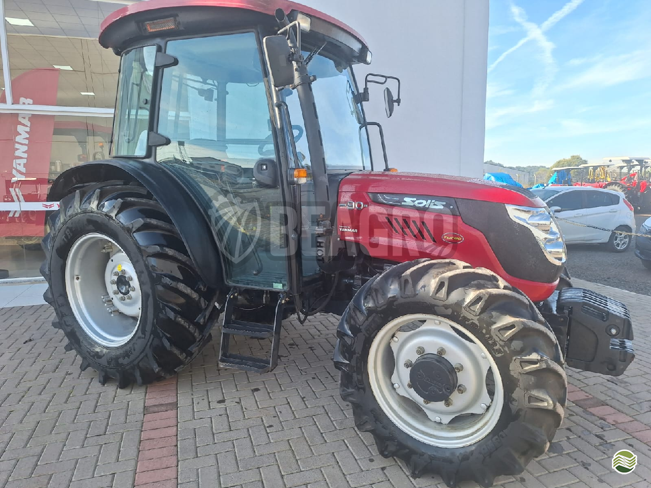 TRATOR YANMAR SOLIS 90 Tração 4x4 BeAgro Comércio de Máquinas e Equipamentos Agrícolas - Yanmar Solis VIDEIRA SANTA CATARINA SC