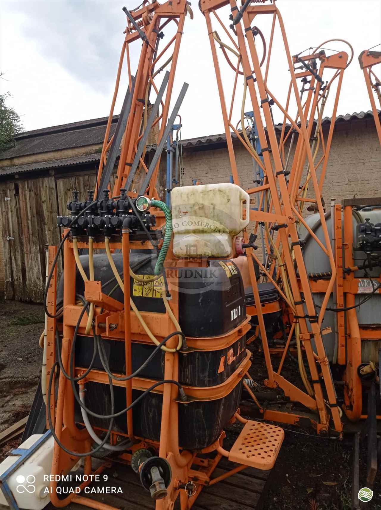 IMPLEMENTOS AGRICOLAS PULVERIZADOR KIT DE BARRAS HIDRÁULICAS Agrocomercial Rudnik - Landini ITAIOPOLIS SANTA CATARINA SC