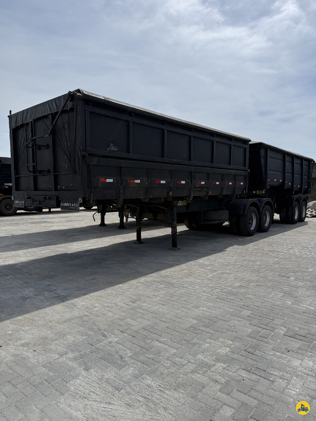 CARRETA BITREM BASCULANTE TNH Seminovos IMBITUBA SANTA CATARINA SC