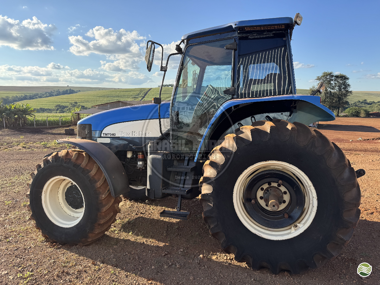 TRATOR NEW HOLLAND NEW TM 7040 Tração 4x4 Brasil Rural - Agronegócios CAMPINA DA LAGOA PARANÁ PR