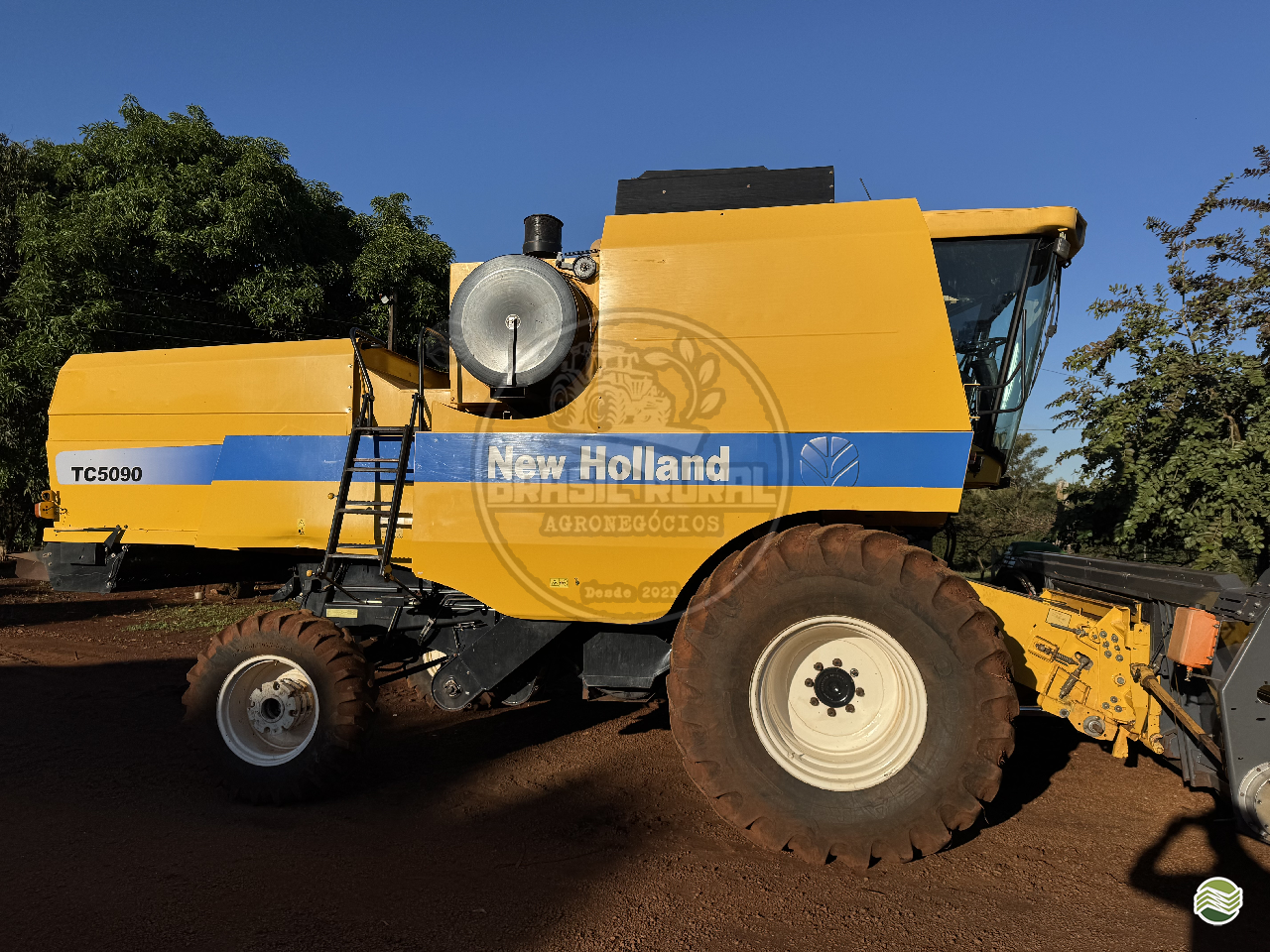 COLHEITADEIRA NEW HOLLAND TC 5090 Brasil Rural - Agronegócios CAMPINA DA LAGOA PARANÁ PR