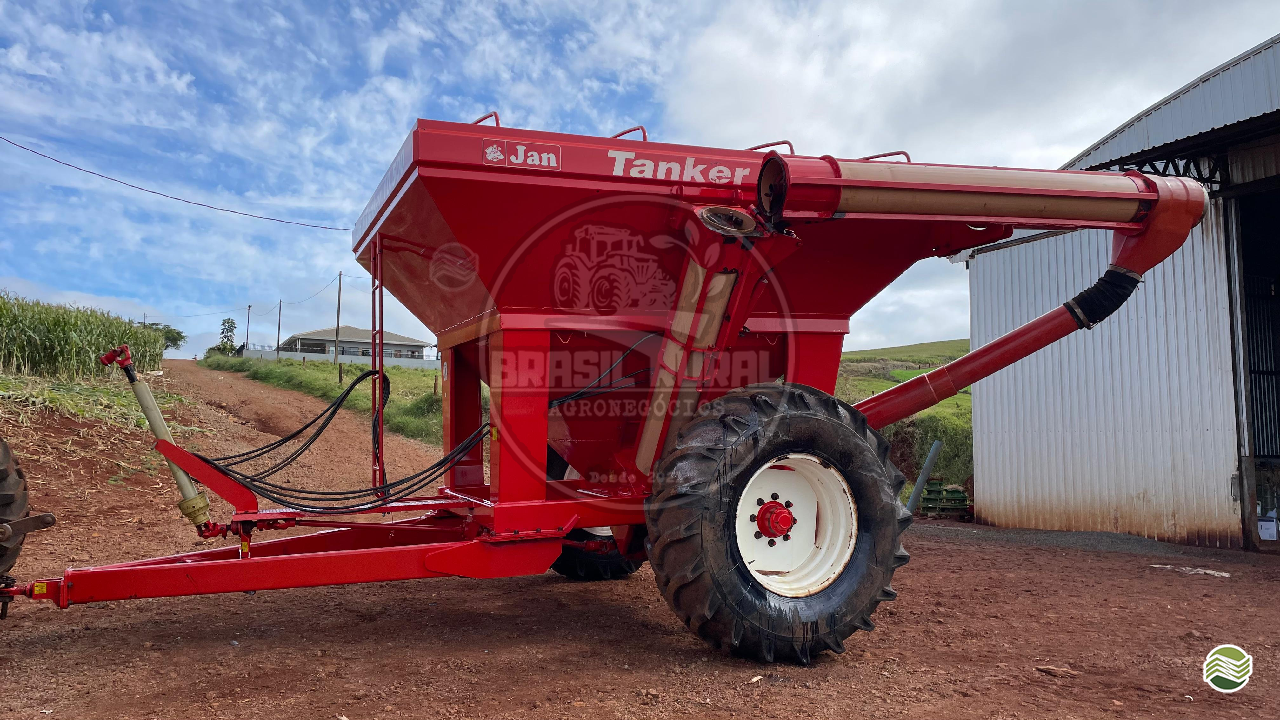 IMPLEMENTOS AGRICOLAS CARRETA BAZUKA GRANELEIRA 10500 Brasil Rural - Agronegócios CAMPINA DA LAGOA PARANÁ PR