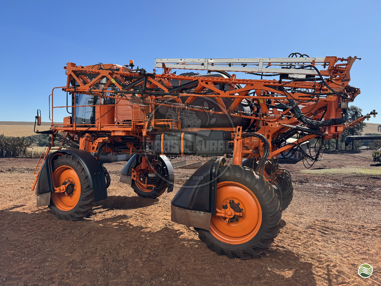 PULVERIZADOR JACTO UNIPORT 2530 Tração 4x4 Brasil Rural - Agronegócios CAMPINA DA LAGOA PARANÁ PR