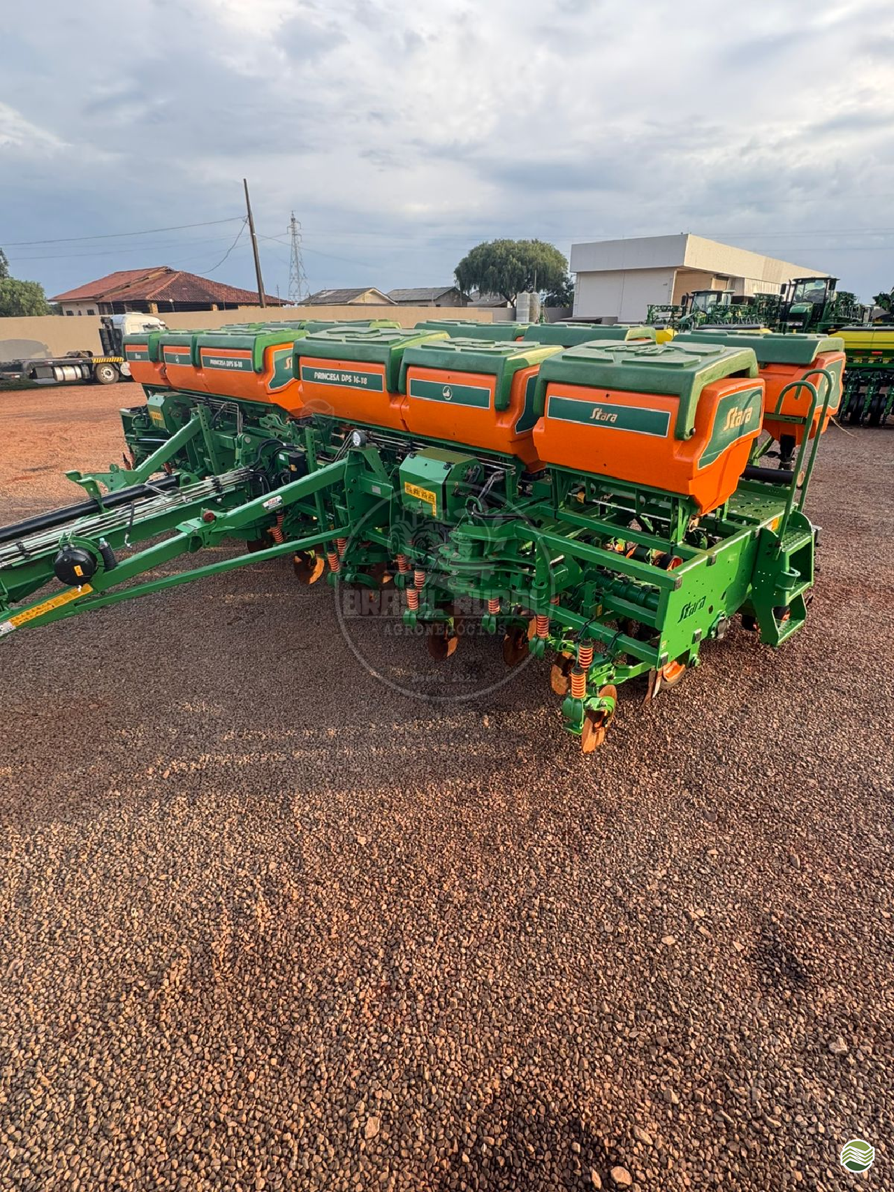 PLANTADEIRA STARA PRINCESA 16-18 Brasil Rural - Agronegócios CAMPINA DA LAGOA PARANÁ PR