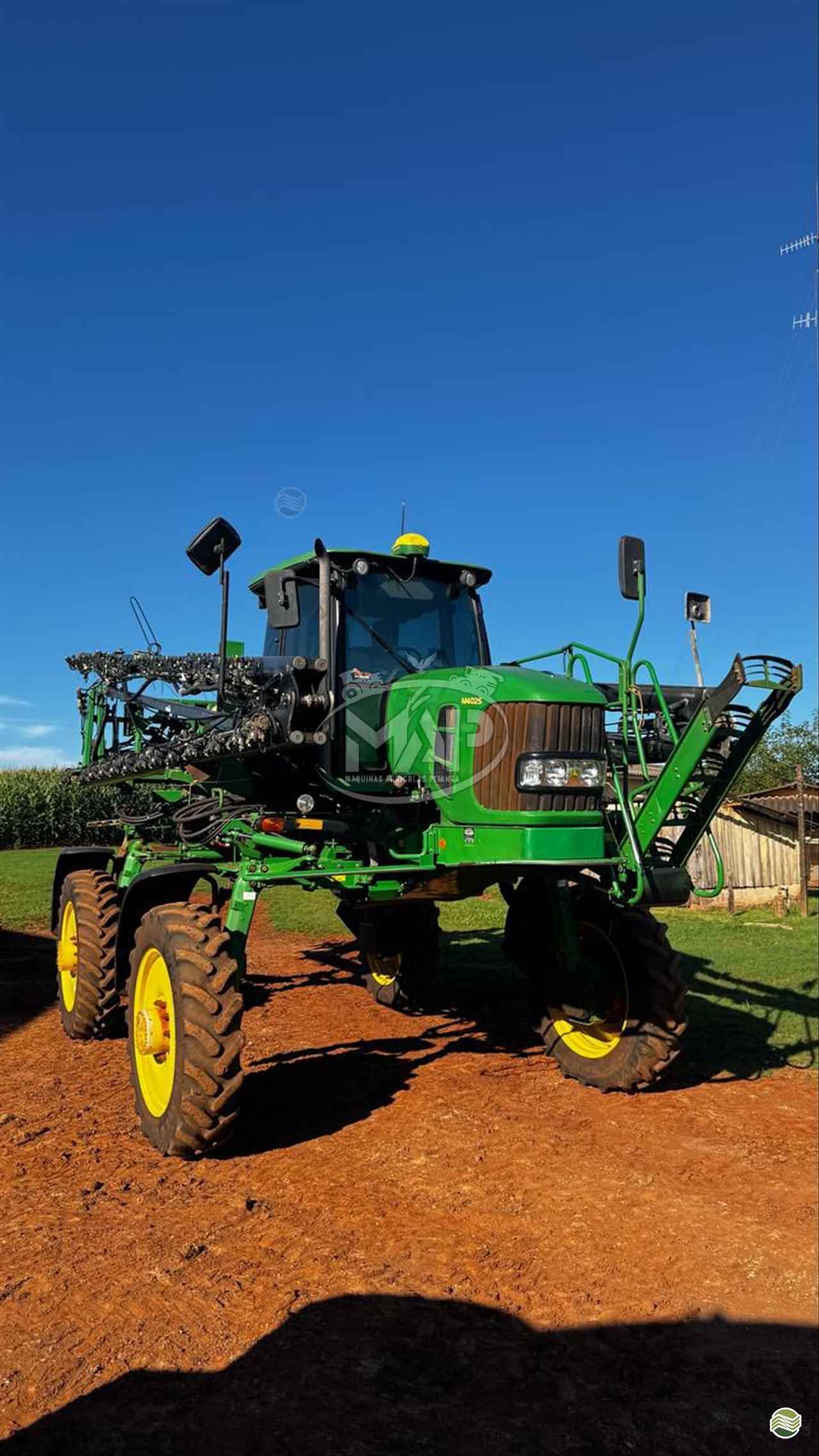 PULVERIZADOR JOHN DEERE JOHN DEERE M4025 Tração 4x4 Máquinas Agrícolas Pitanga PITANGA PARANÁ PR