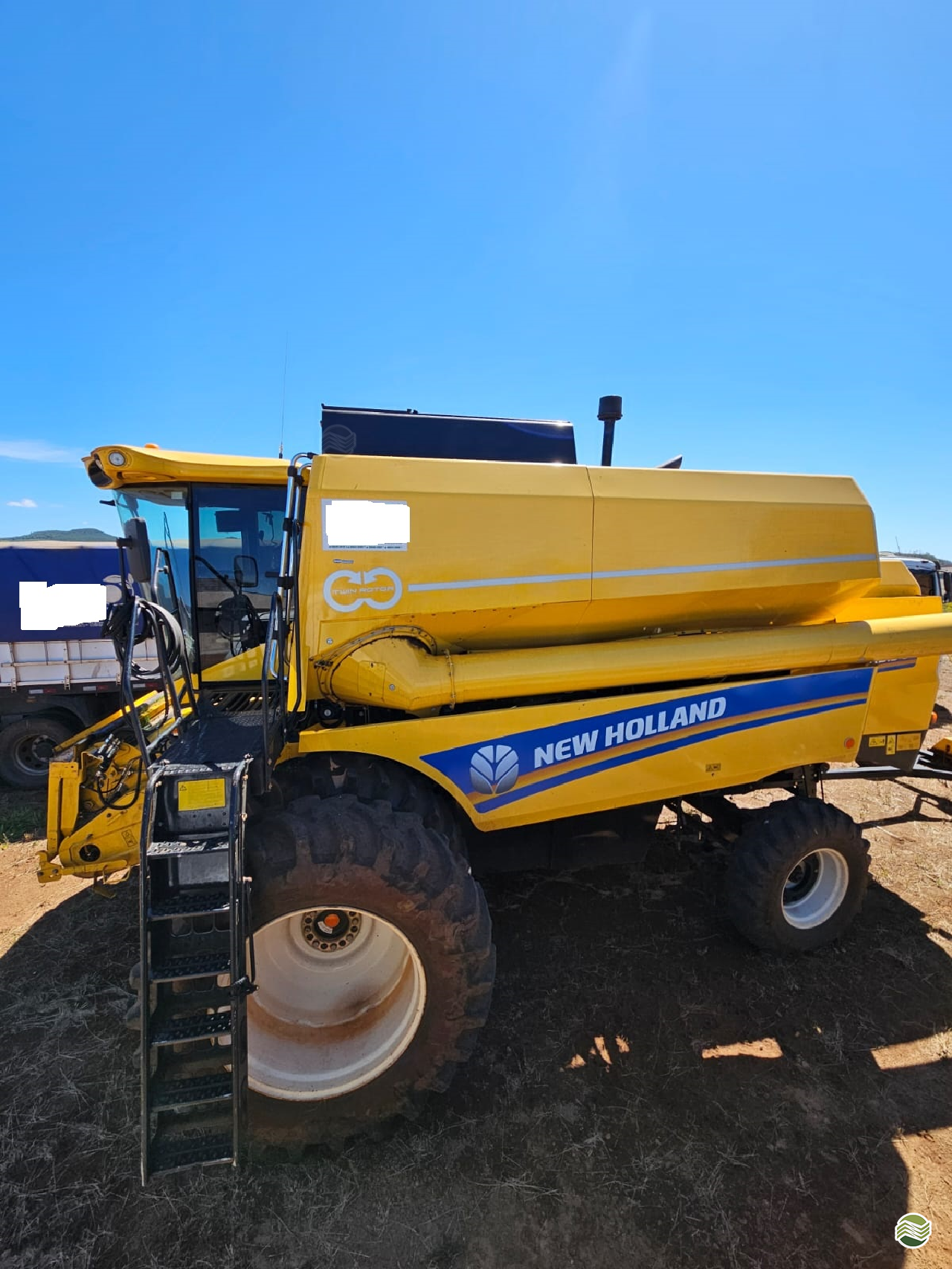 COLHEITADEIRA NEW HOLLAND TX 5.90 Máquinas Agrícolas Pitanga PITANGA PARANÁ PR