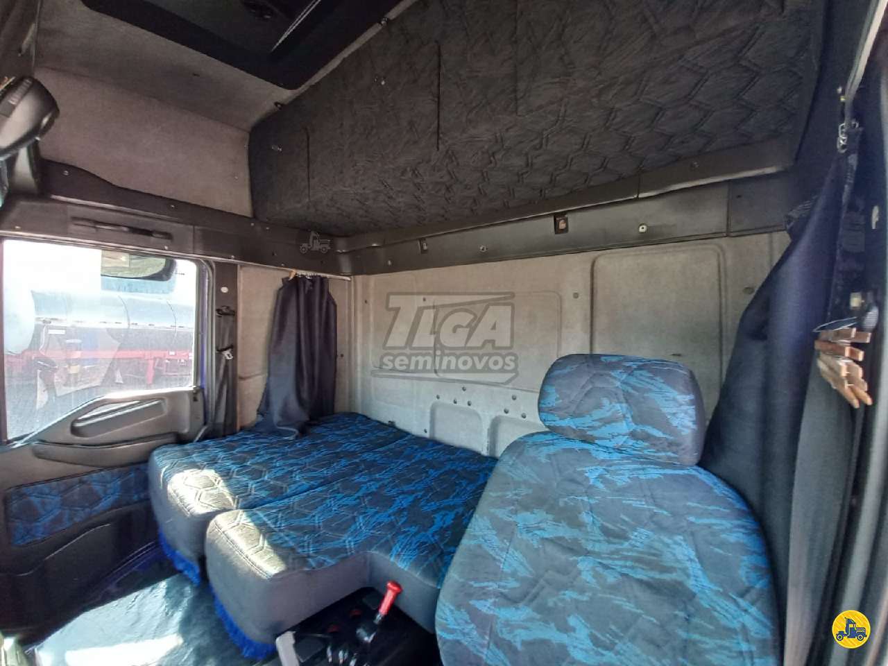 CAMINHAO IVECO EUROTECH 450E37 Cavalo Mecânico Cavalo 4x2 TLGA Seminovos QUATRO BARRAS PARANÁ PR