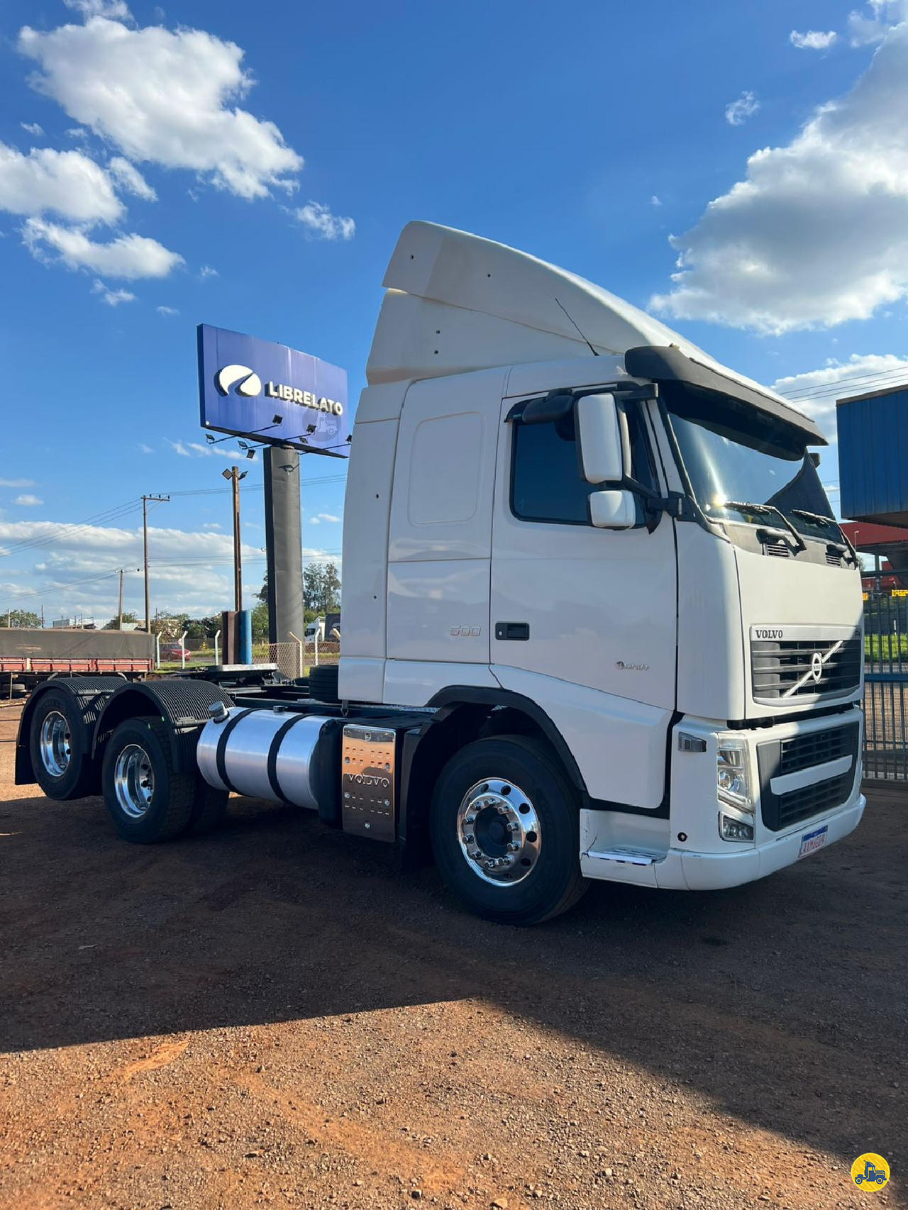 CAMINHAO VOLVO VOLVO FH 500 Cavalo Mecânico Cavalo 6x2 Macri Implementos Rodoviários - Librelato OURINHOS SÃO PAULO SP