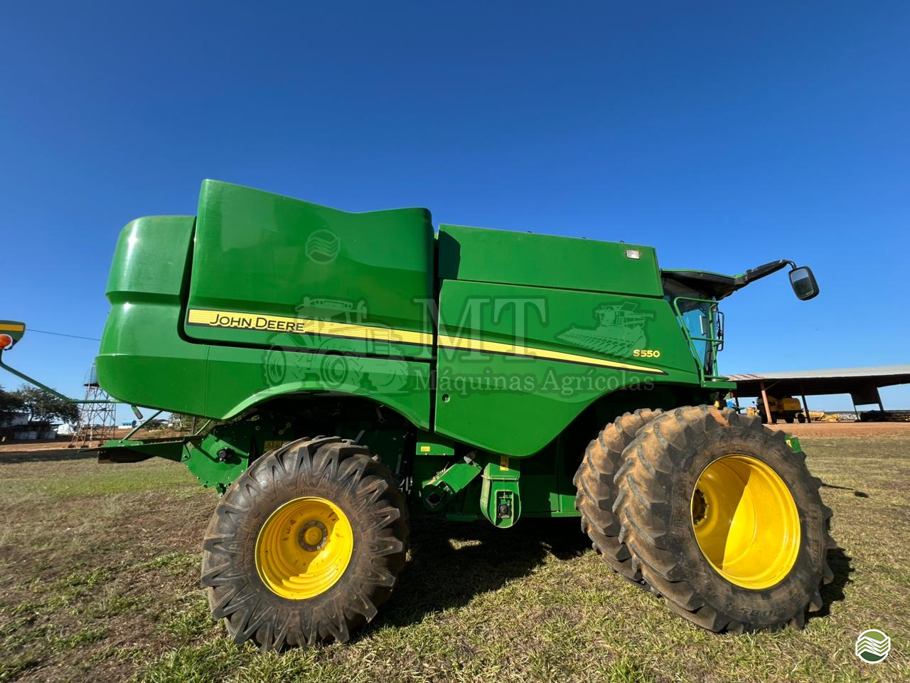 COLHEITADEIRA JOHN DEERE JOHN DEERE S550 MT Máquinas Agrícolas CAMPO VERDE MATO GROSSO MT