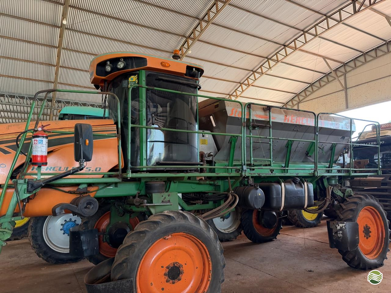 DISTRIBUIDOR AUTOPROPELIDO STARA HERCULES 5.0