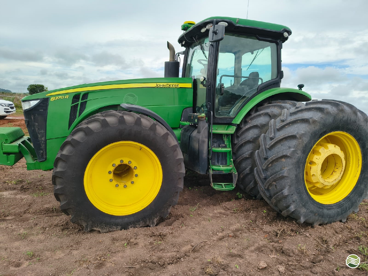 TRATOR JOHN DEERE JOHN DEERE 8370R Tração 4x4 MT Máquinas Agrícolas CAMPO VERDE MATO GROSSO MT