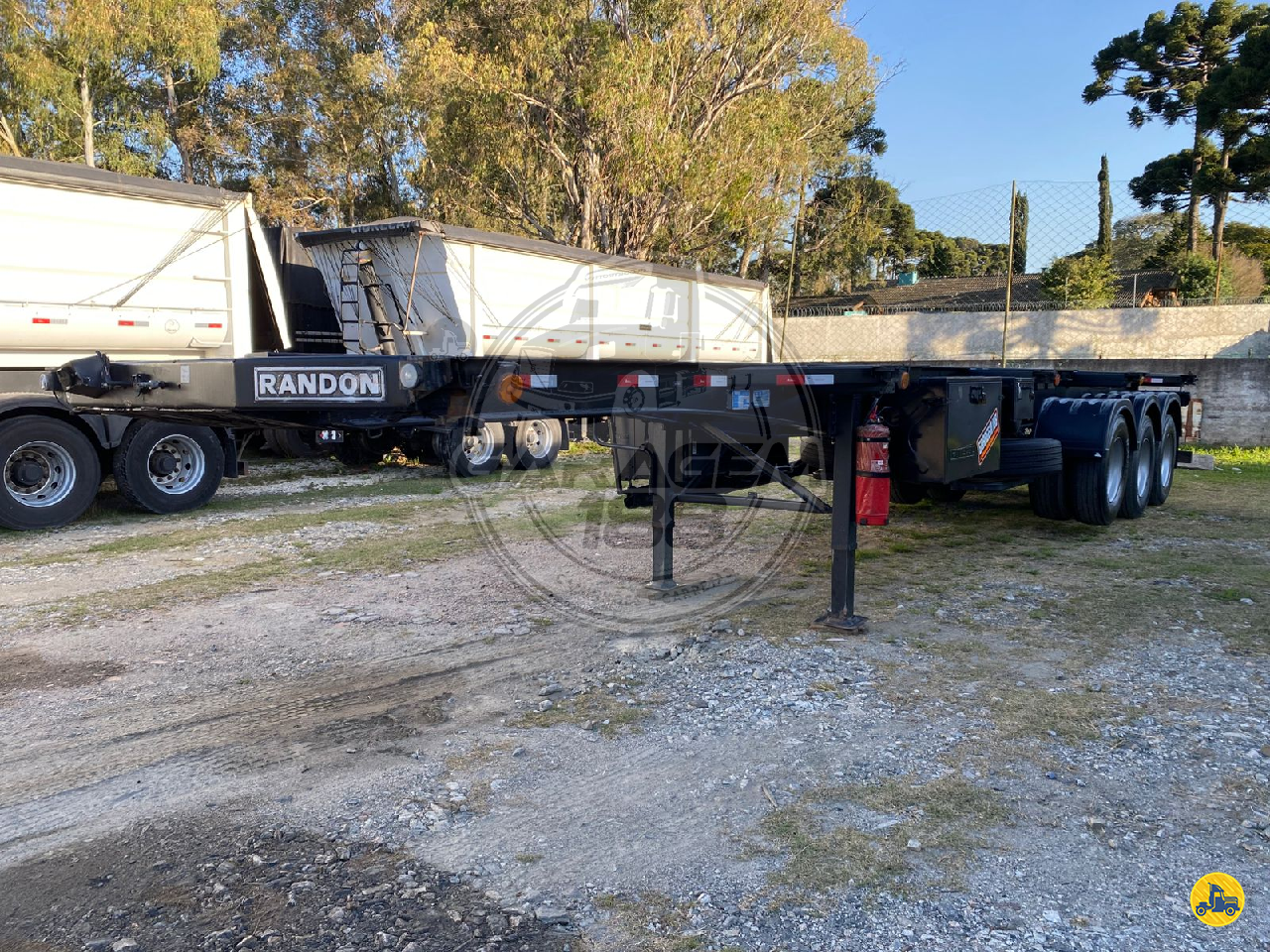 CARRETA SEMI-REBOQUE PORTA-CONTAINER Garagem 188 Caminhões CURITIBA PARANÁ PR