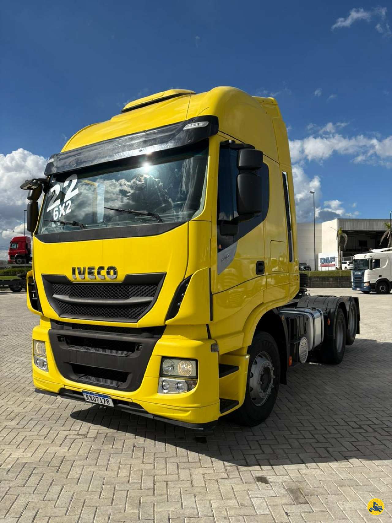 CAMINHAO IVECO STRALIS 440 HI WAY Cavalo Mecânico Cavalo 6x2 DAF Barigui SJP SAO JOSE DOS PINHAIS PARANÁ PR